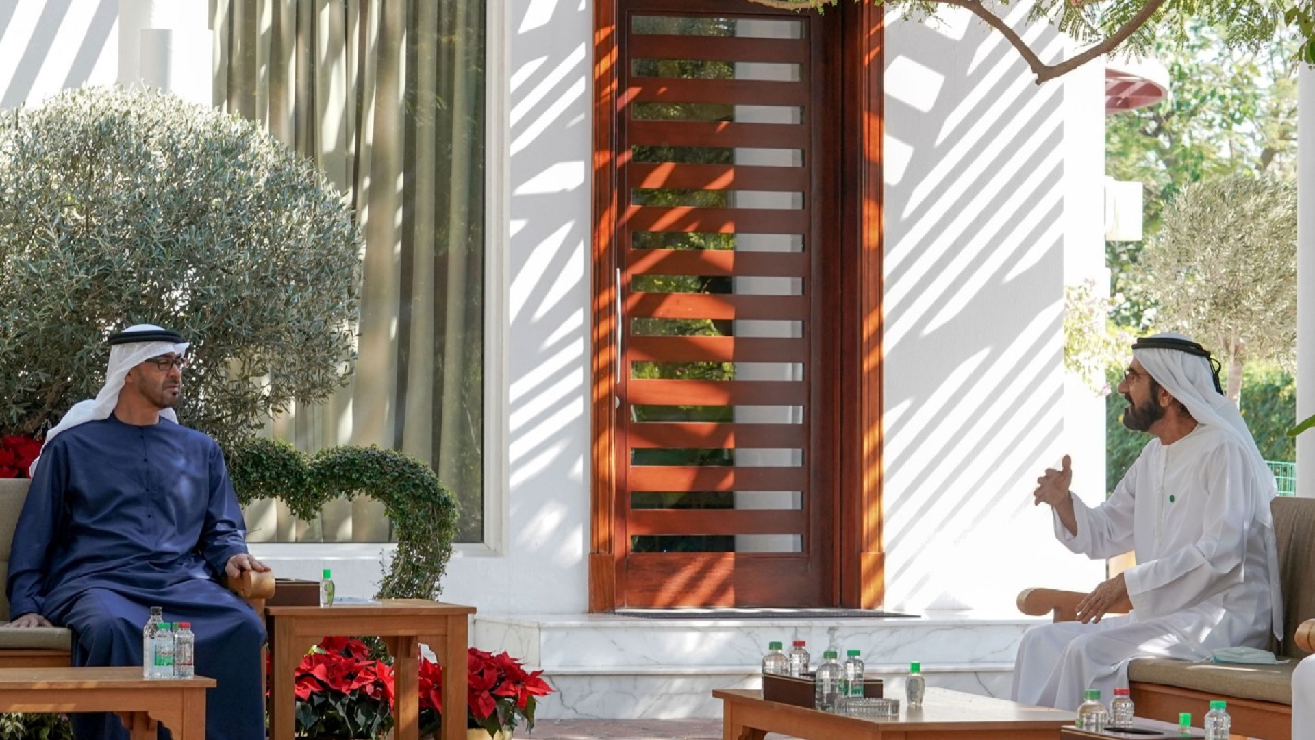 Image for the title: VP, AD CP discuss ways to improve happiness, stability of citizens 