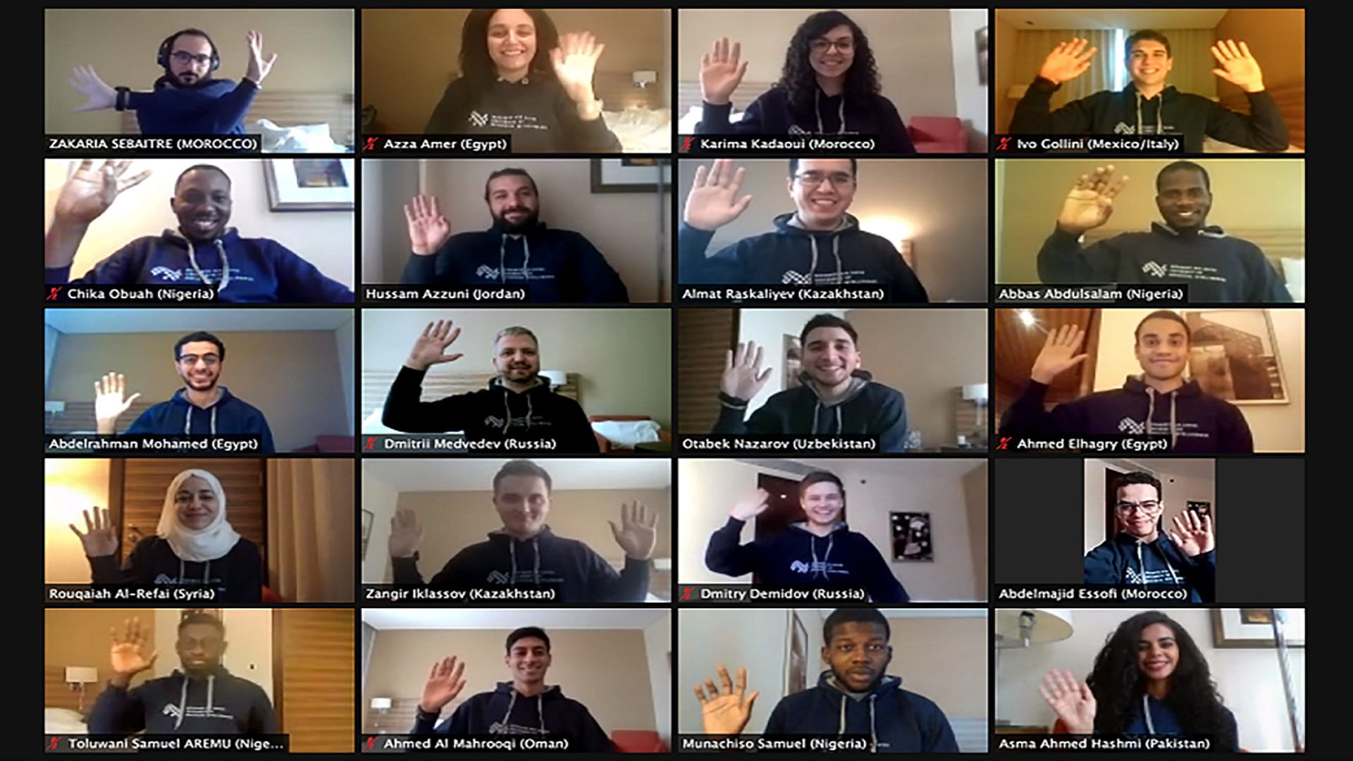 صورة بعنوان: وصول طلبة جامعة محمد بن زايد للذكاء الاصطناعي إلى أبوظبي 