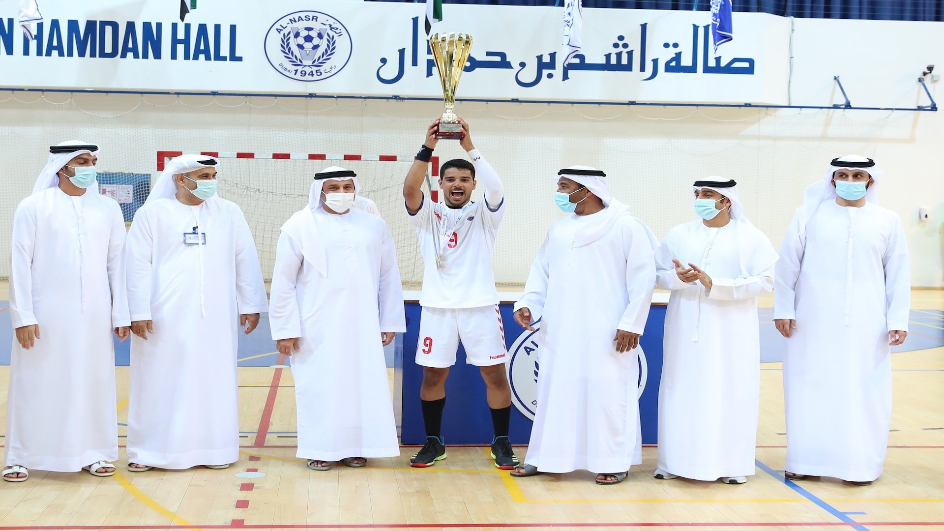 صورة بعنوان: نادي الشارقة يُتوج بلقب كأس سوبر شباب اليد 