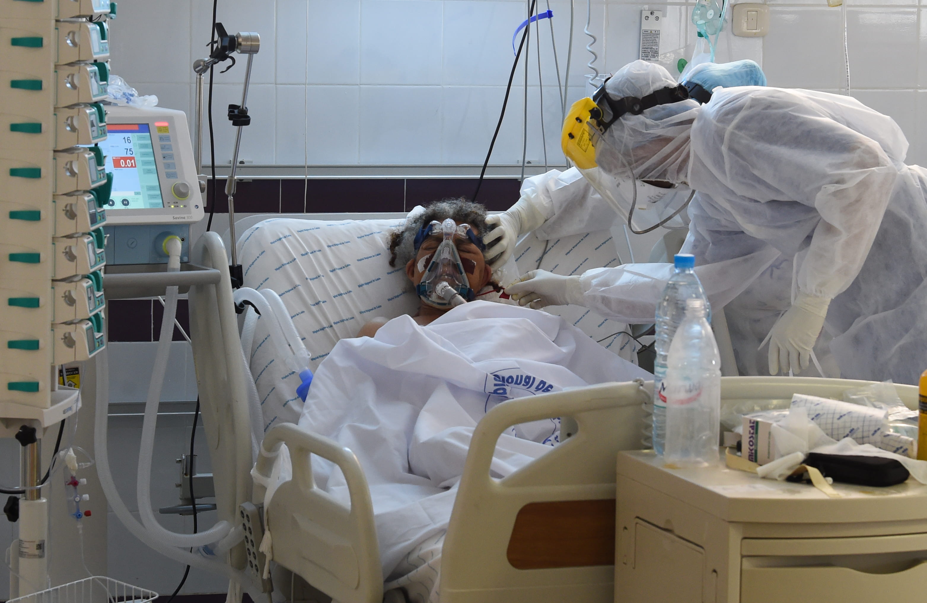 Image for the title: Tunisia suffers 12 deaths, 1,625 new COVIED-19 infections 