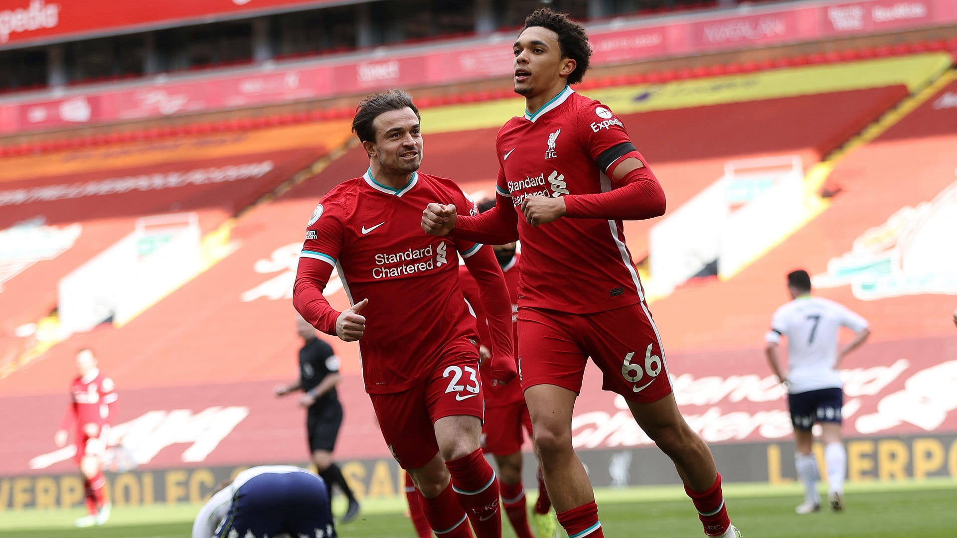 صورة بعنوان: ليفربول يستعيد نغمة الانتصارات في الدوري الإنجليزي  