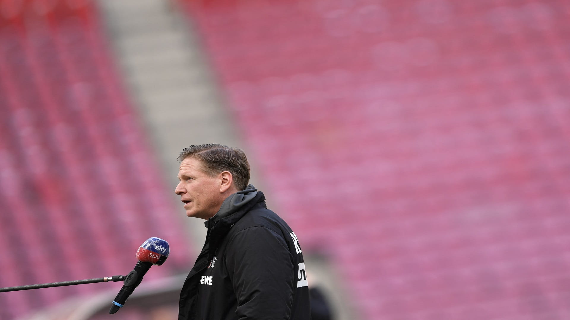 صورة بعنوان: نادي كولن الألماني يُقيل مدربه ماركوس جيسدول 