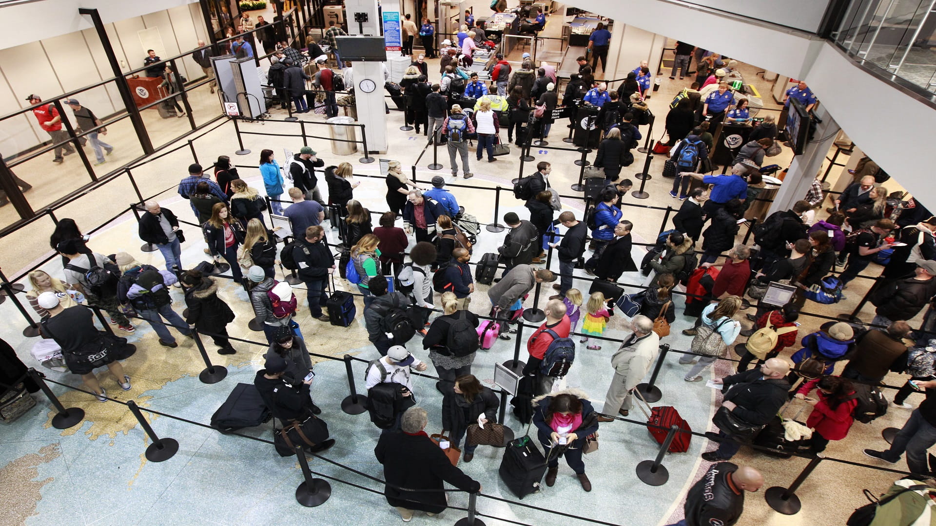 صورة بعنوان: عودة السفر الدولي للسياحة: رؤى استطلاعية من إمارة الشارقة 