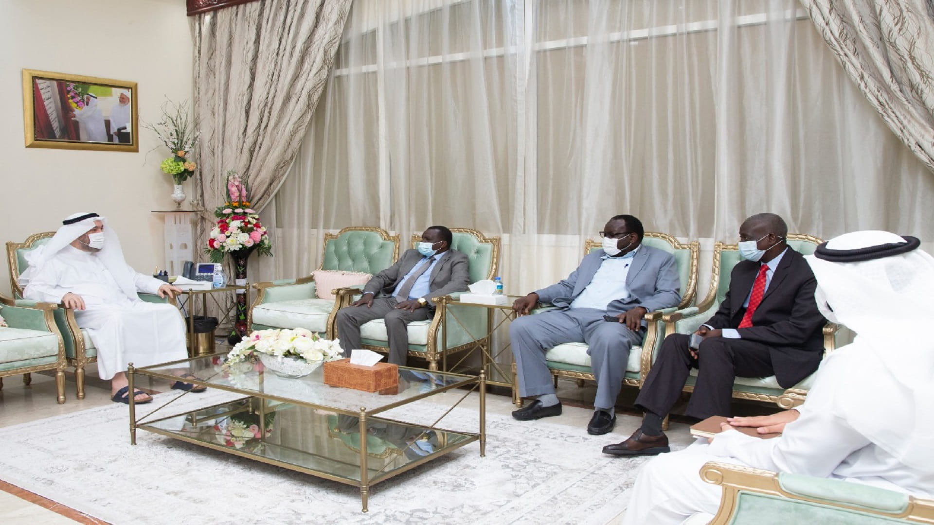 صورة بعنوان: الجامعة القاسمية تُطلع قنصل جمهورية تشاد على برامجها التعليمية 