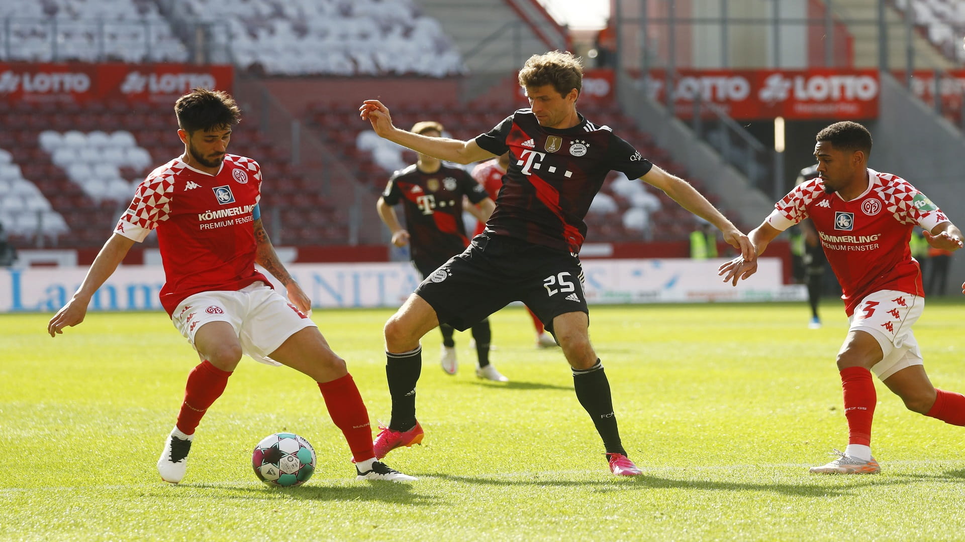 Image for the title: Bayern lose 2-1 at Mainz to waste first chance to seal title 
