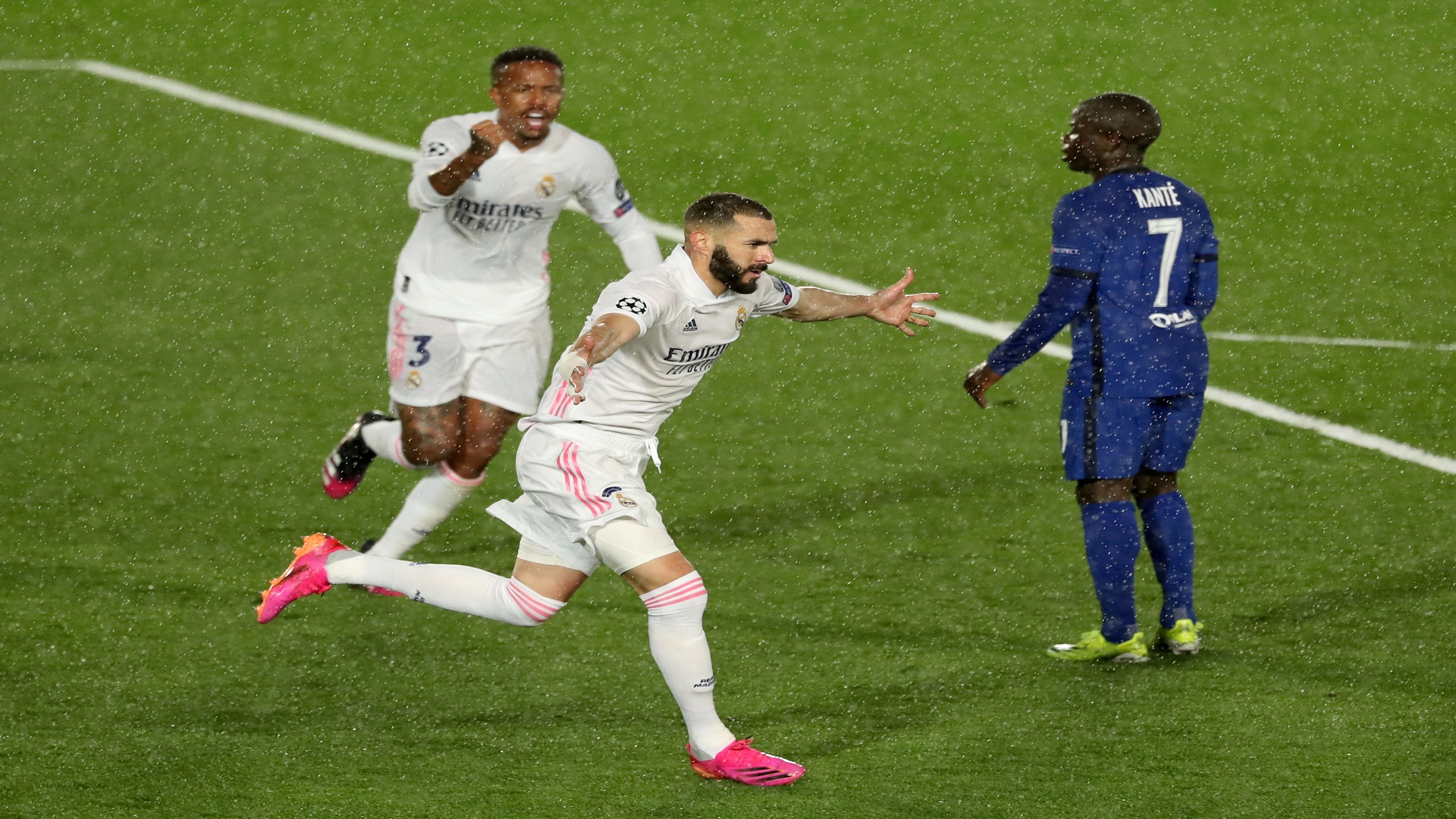 Image for the title: Benzema stunner for Real frustrates impressive Chelsea 