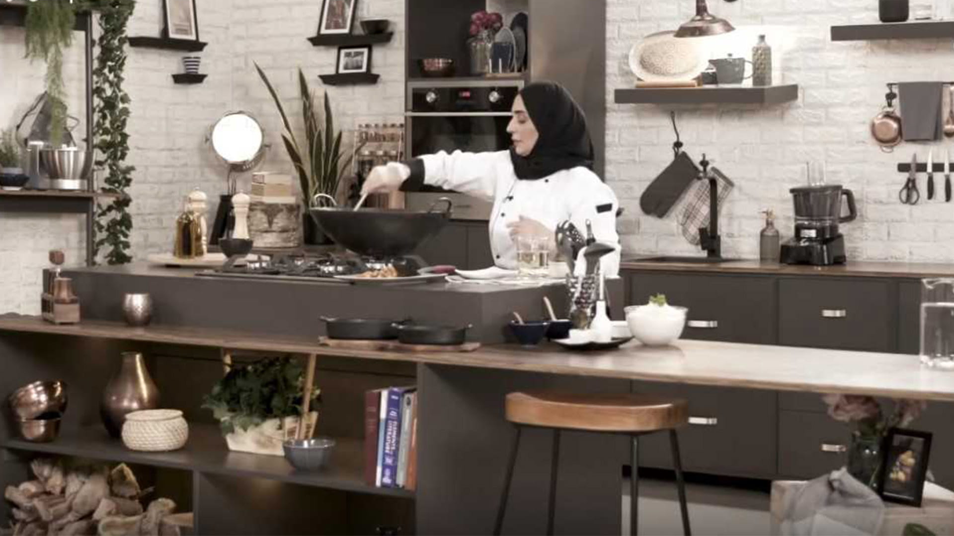 صورة بعنوان: "جدر الوالدة" و"على ذوقك"..أشهى الوصفات من المطبخ المحلي والعالمي 