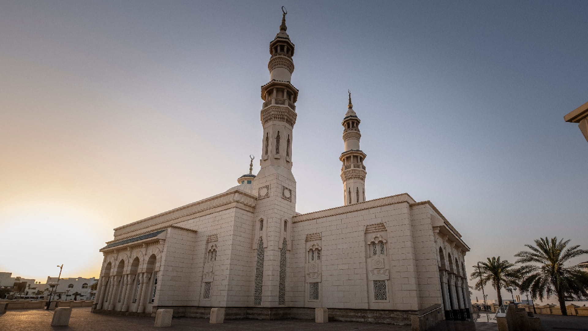 Image for the title: Dubai announces mandatory guidelines in mosques during Ramadan 