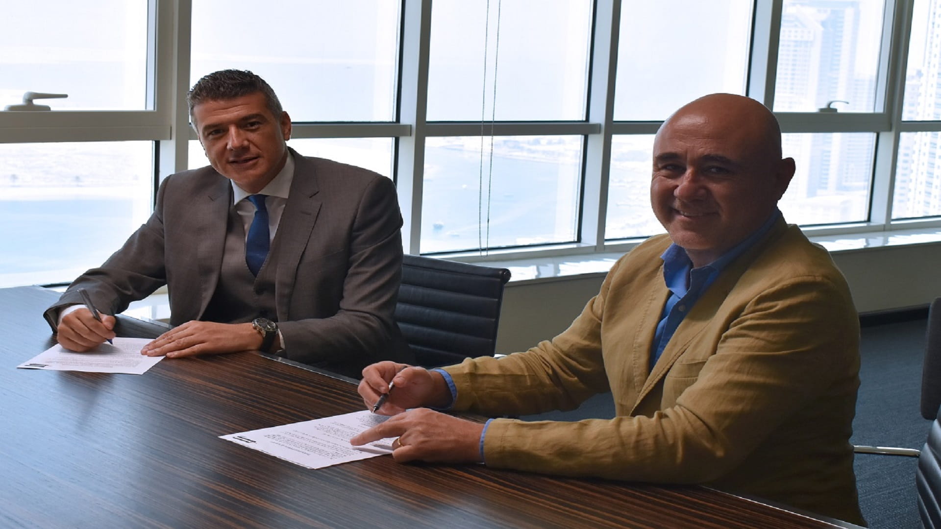 Image for the title: Alef Group signs a business agreement with theleisureway 