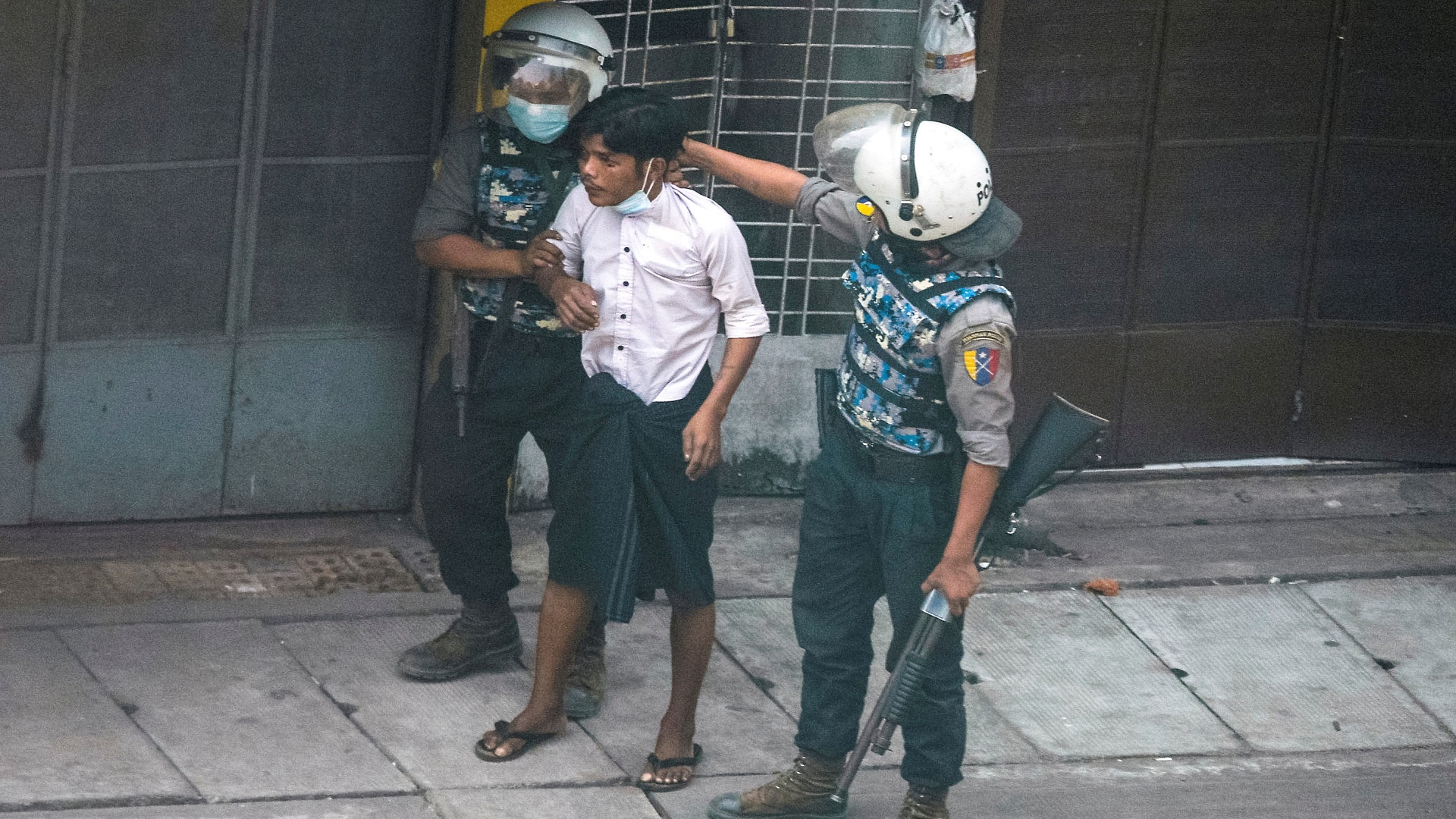 صورة بعنوان: قوات الأمن في ميانمار تقتل 11 محتجاً بشمال غرب البلاد 