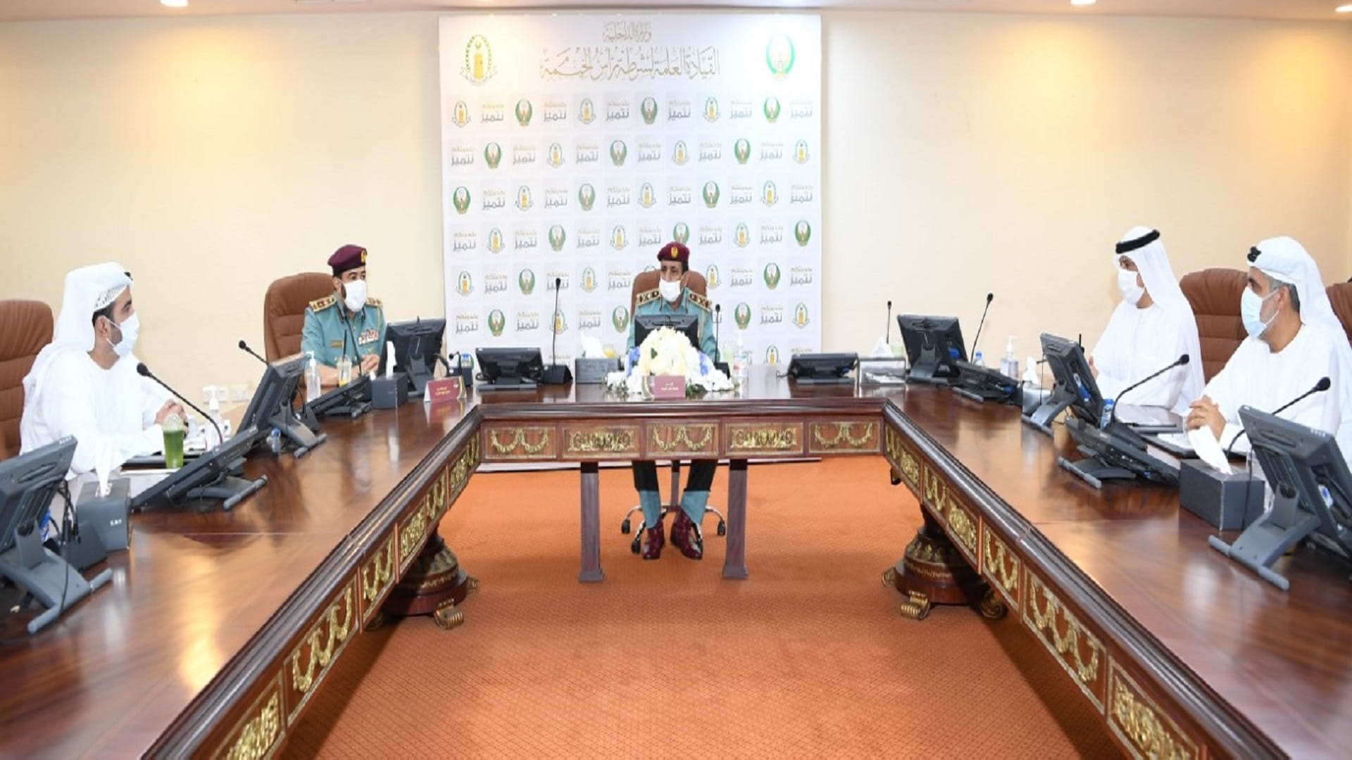 صورة بعنوان: رأس الخيمة تقلص حجم التجمعات والمناسبات واستيعاب المرافق العامة 