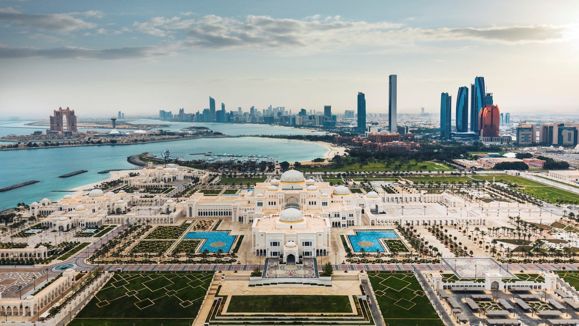 Image for the title: Thrive in Abu Dhabi to encourage global talent in the emirate  