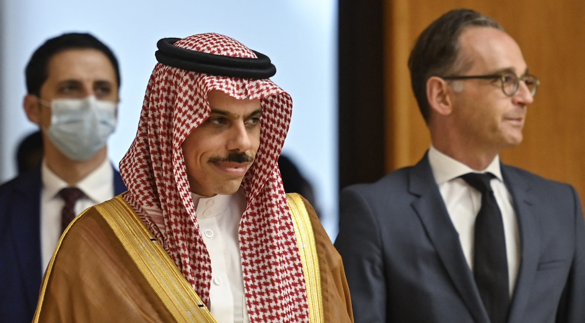 صورة بعنوان: وزيرا خارجية السعودية والولايات المتحدة يبحثان العلاقات الثنائية  