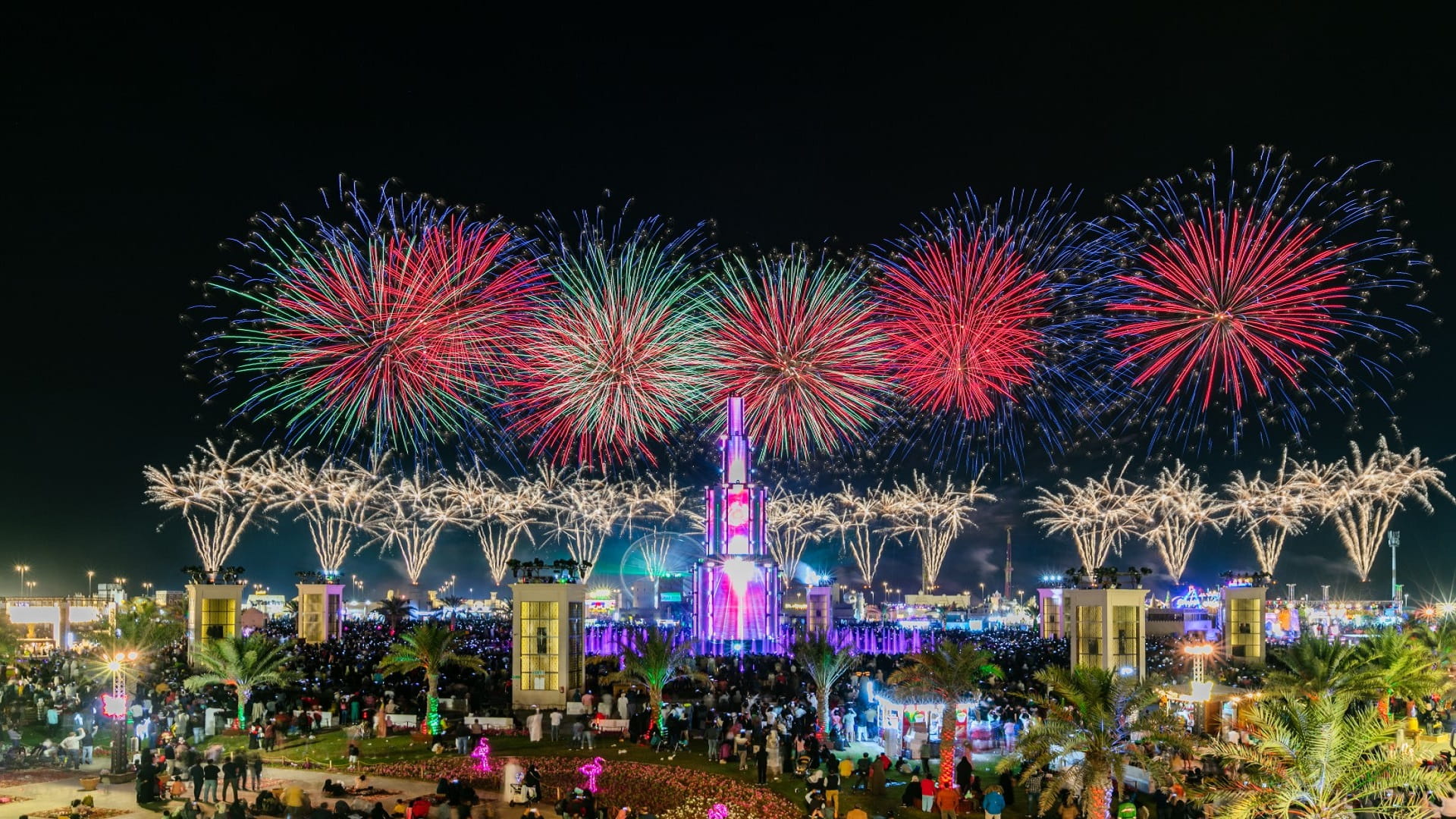 Image for the title: Sheikh Zayed Festival sets two Guinness World records 