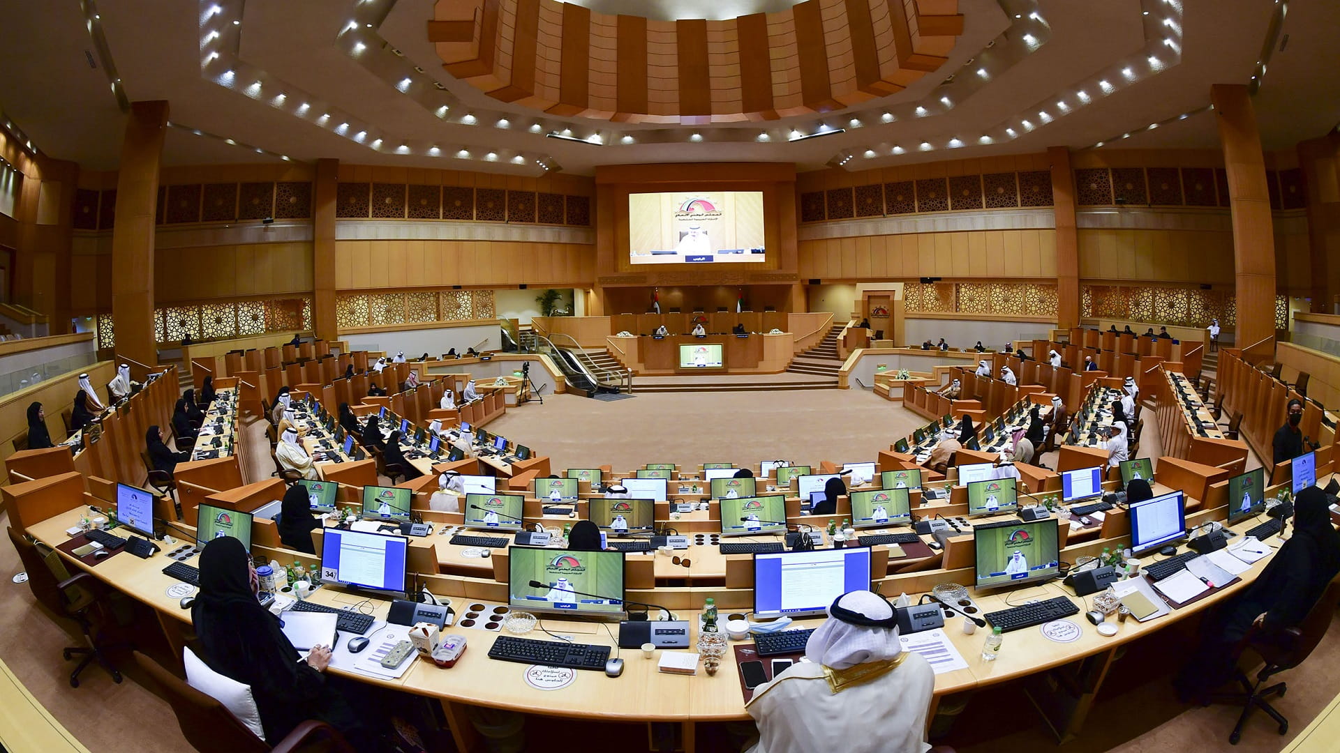 صورة بعنوان: "الوطني الاتحادي" يستحدث 9 مواد في مناقشة "قانون تنظيم التبرعات" 