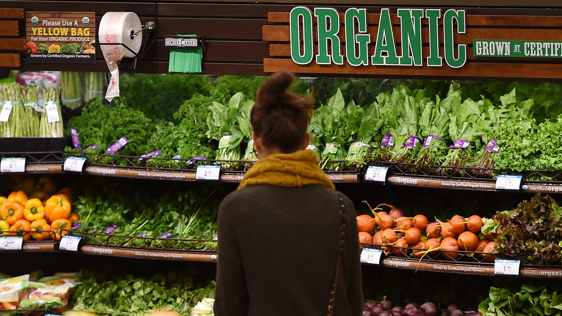 صورة بعنوان: صحة الأم وتغذيتها أثناء الرضاعة الطبيعية 