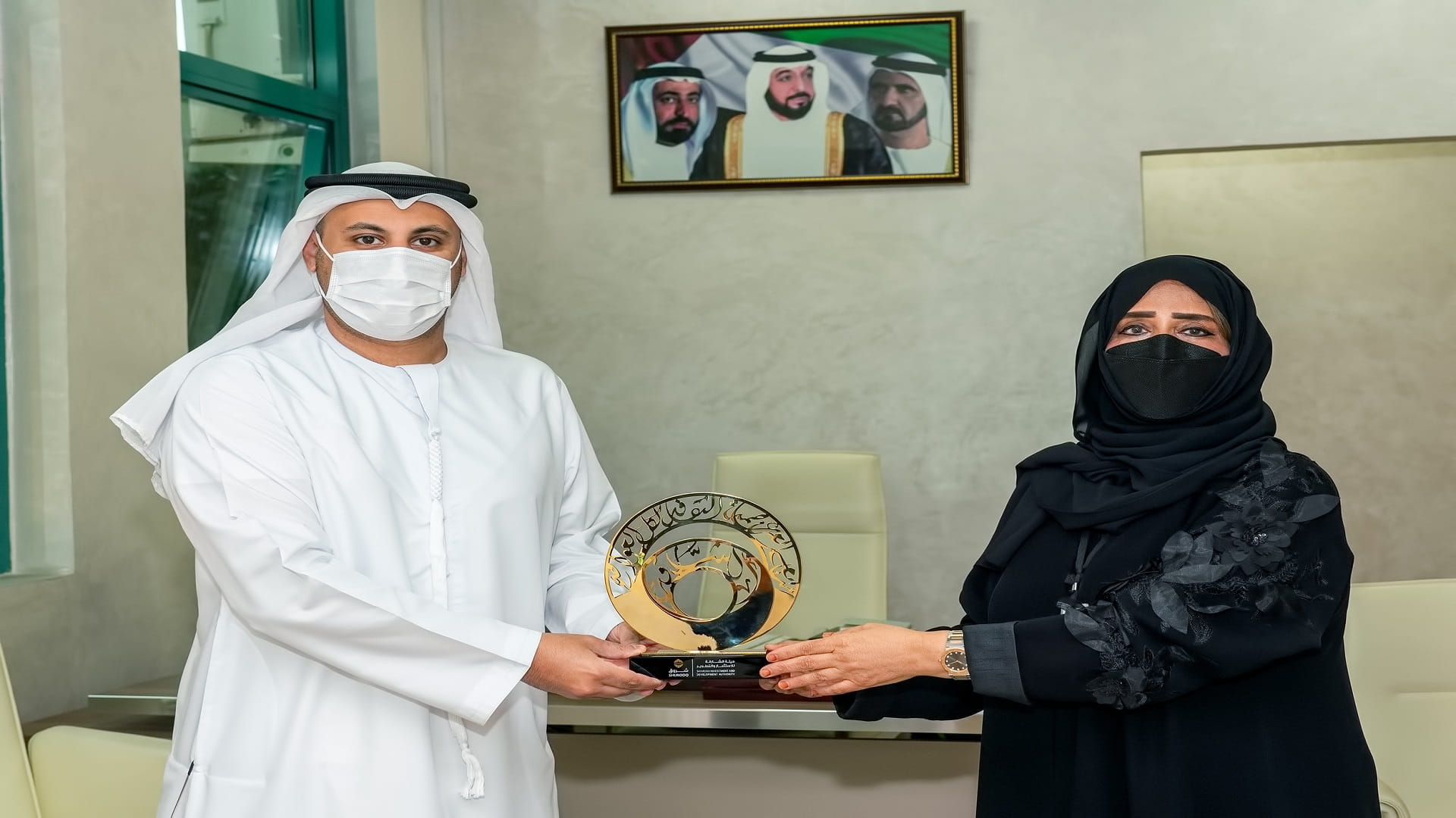 Image for the title: Shurooq praises efforts of virus front-liners at Kuwait Hospital 