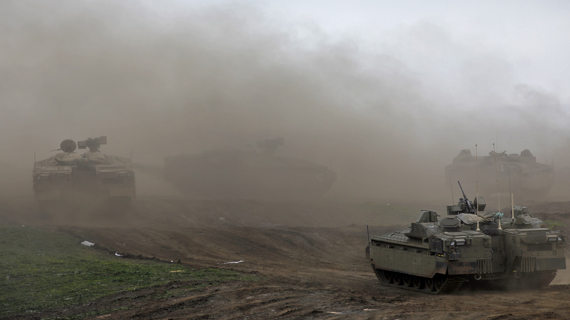 صورة بعنوان: الدفاعات الجوية السورية تتصدى لعدوان إسرائيلي في حماة 