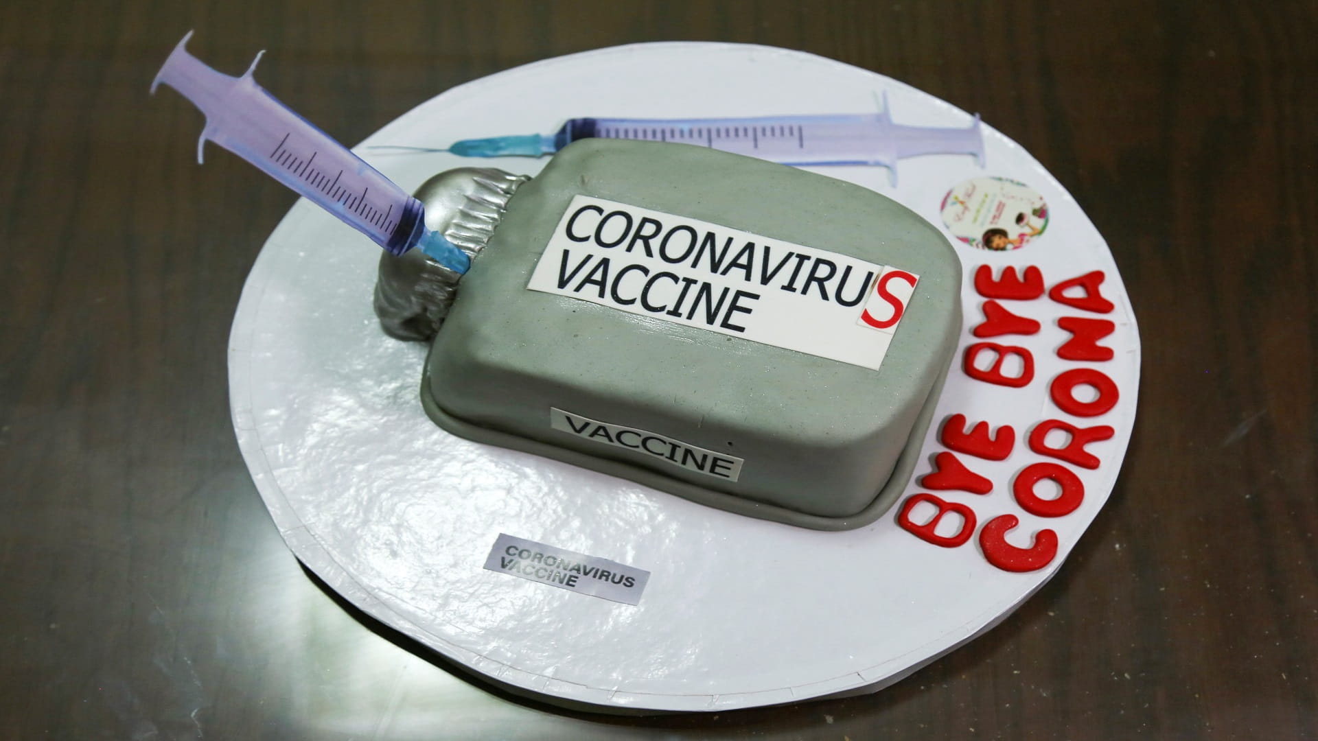 Image for the title: In Egypt, you can get your vaccine and eat it too 