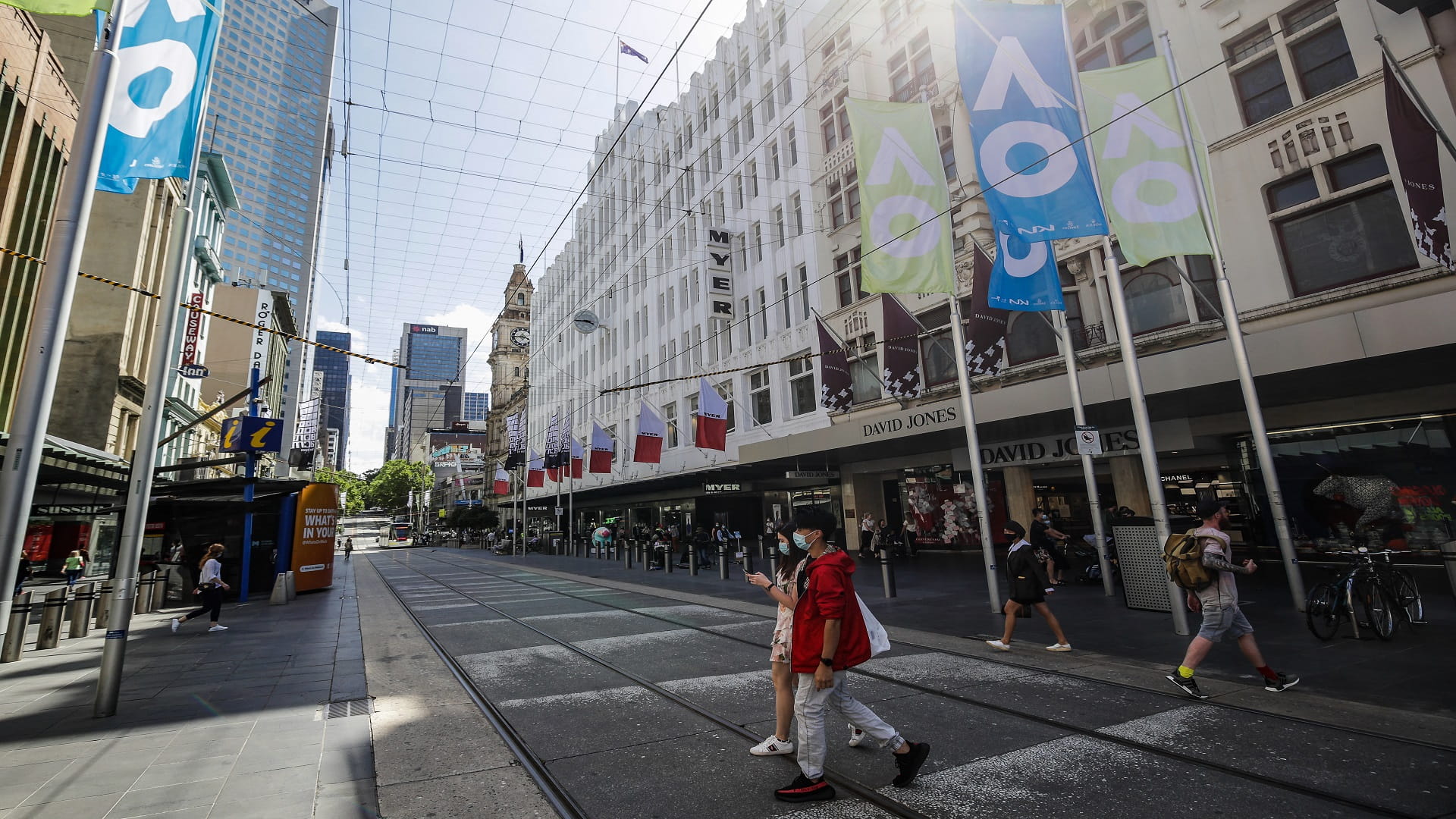 Image for the title: Victoria state posts lowest rise in daily COVID19 cases in a week 