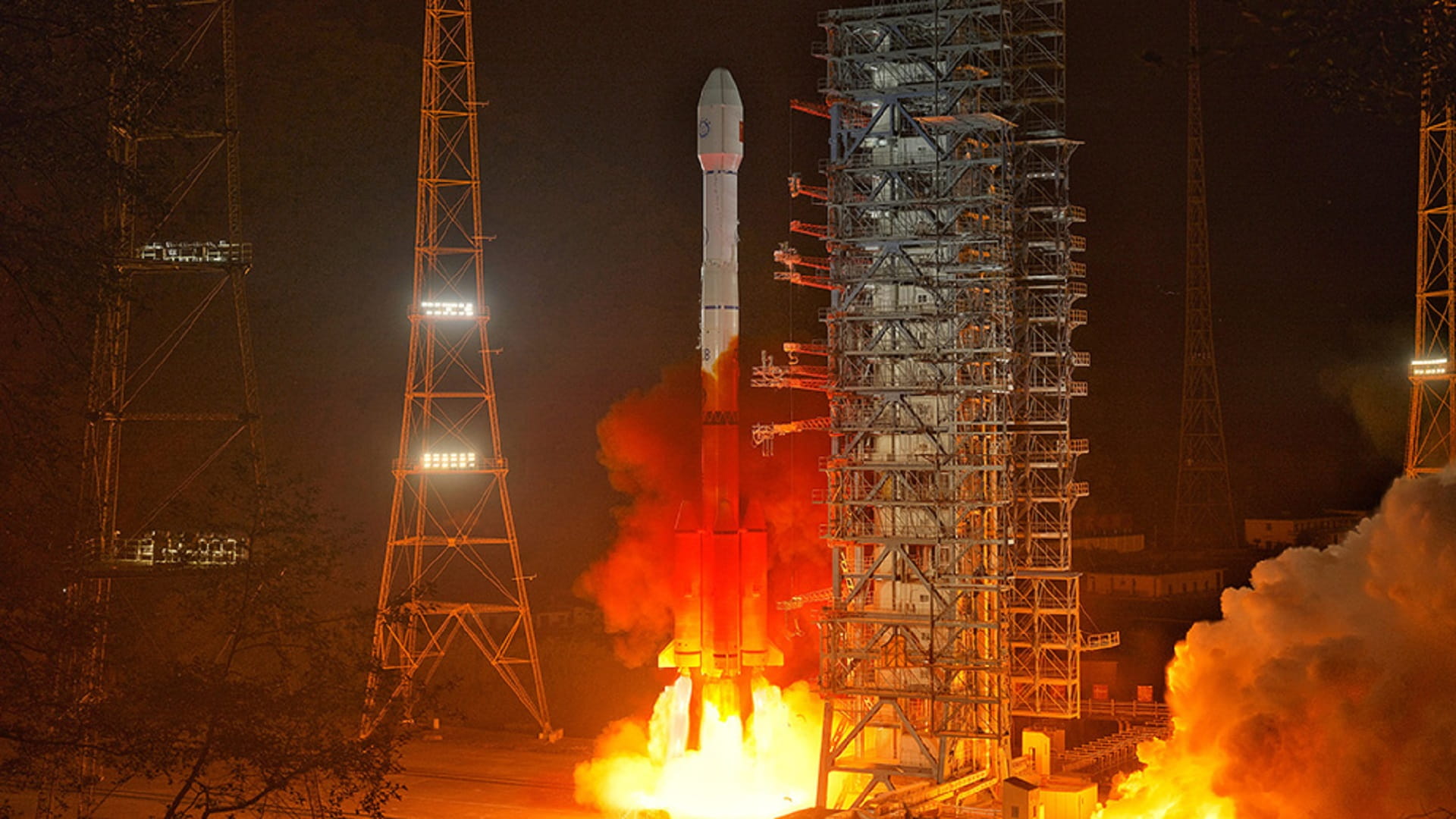 صورة بعنوان: الصين تُطلق قمراً صناعياً لتحليل الأحوال الجوية ورصد الكوارث 