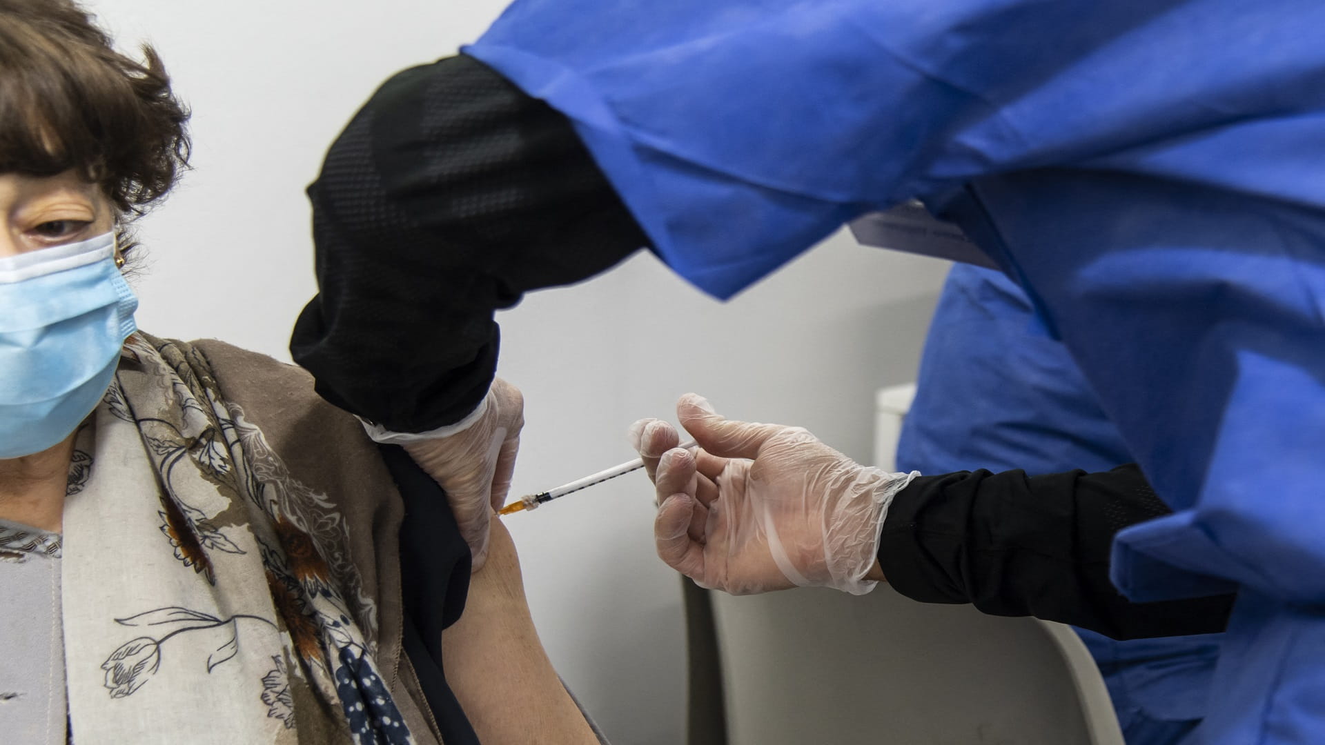 Image for the title: Italy reports 57 coronavirus deaths on Saturday, 2,436 new cases 