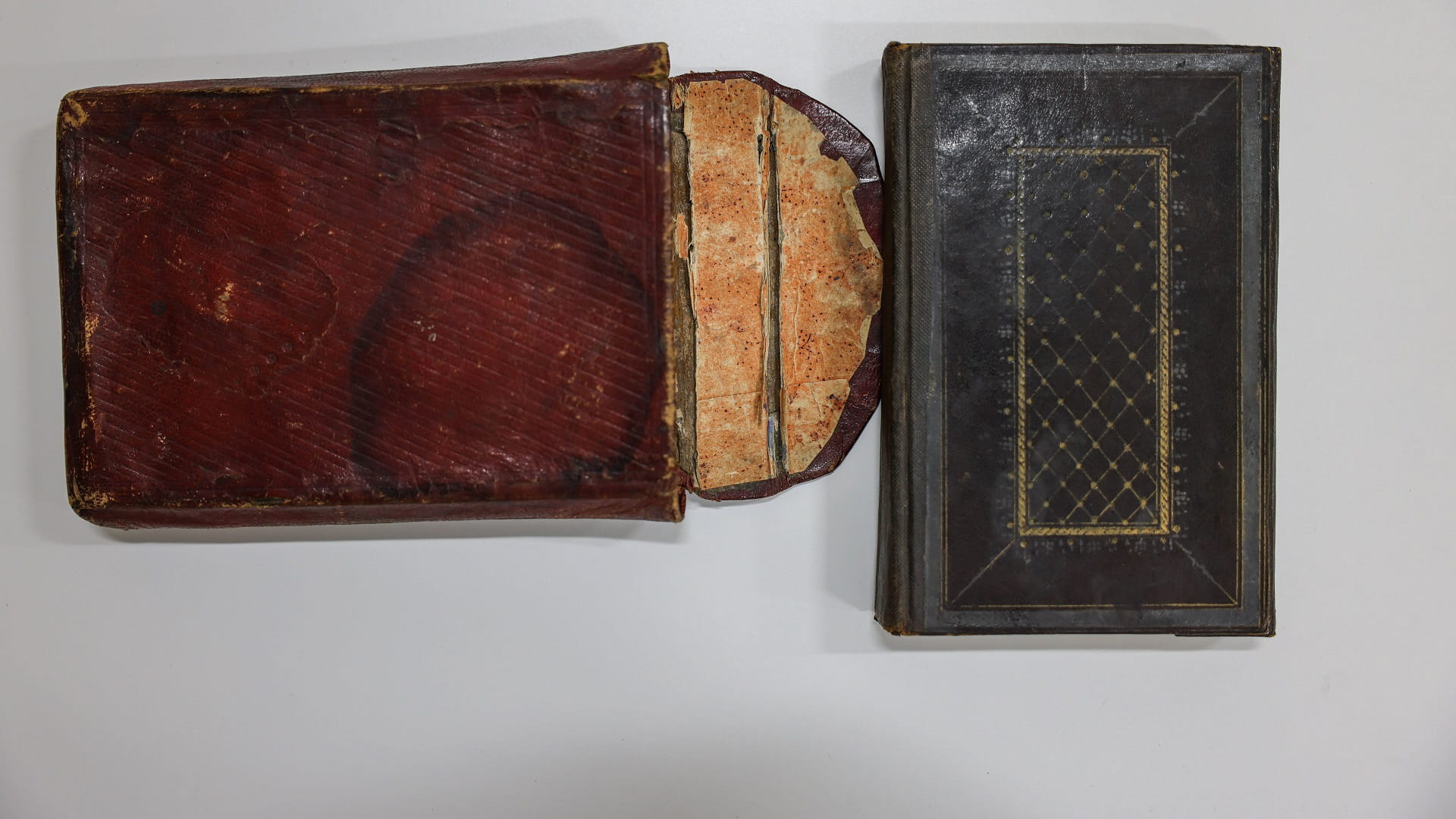 Image for the title: Holy Quran Academy adds a new collection of rare Quran copies 