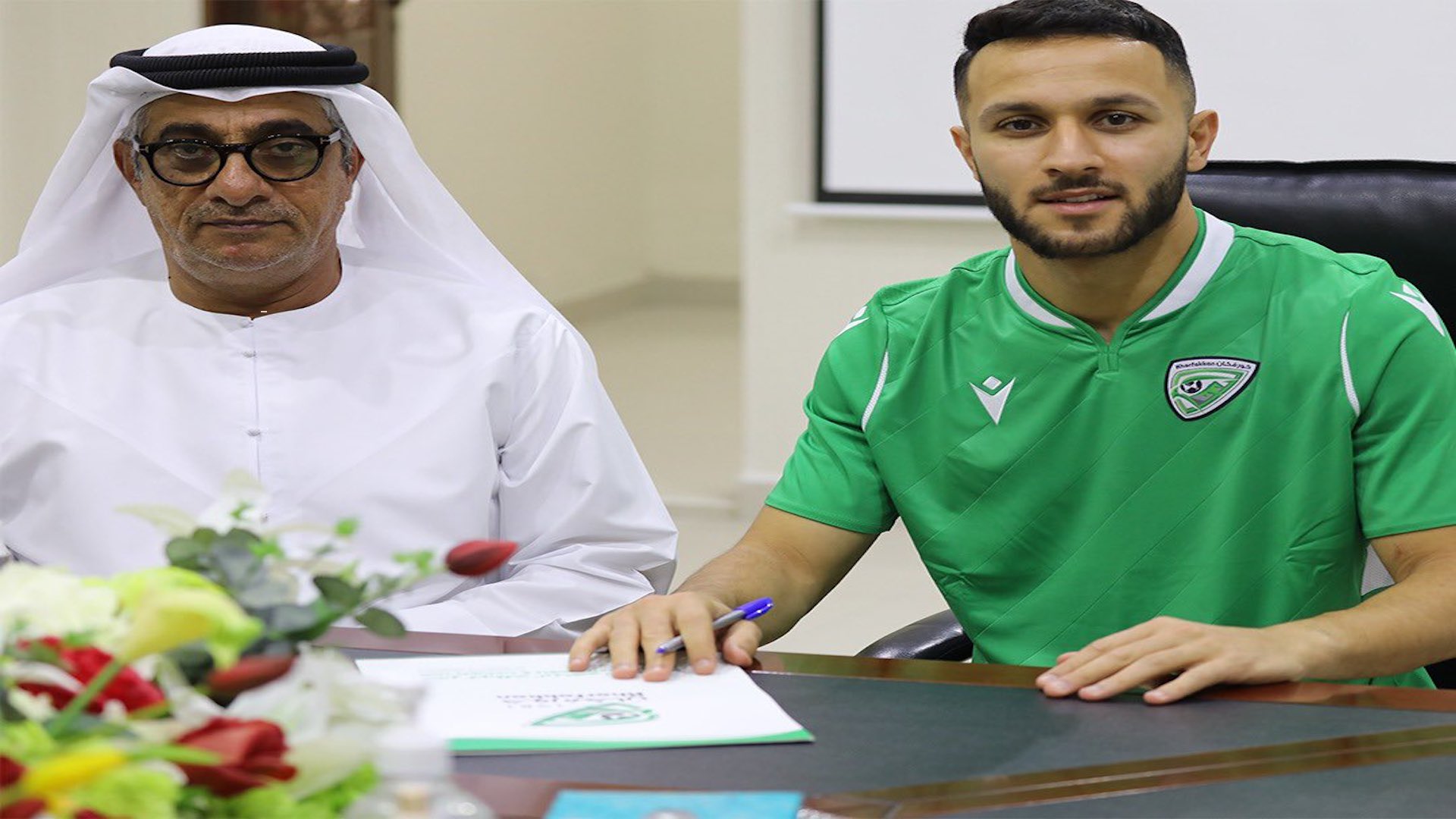 صورة بعنوان: خورفكان يدعم صفوفه بالدولي العراقي أسامة رشيد 