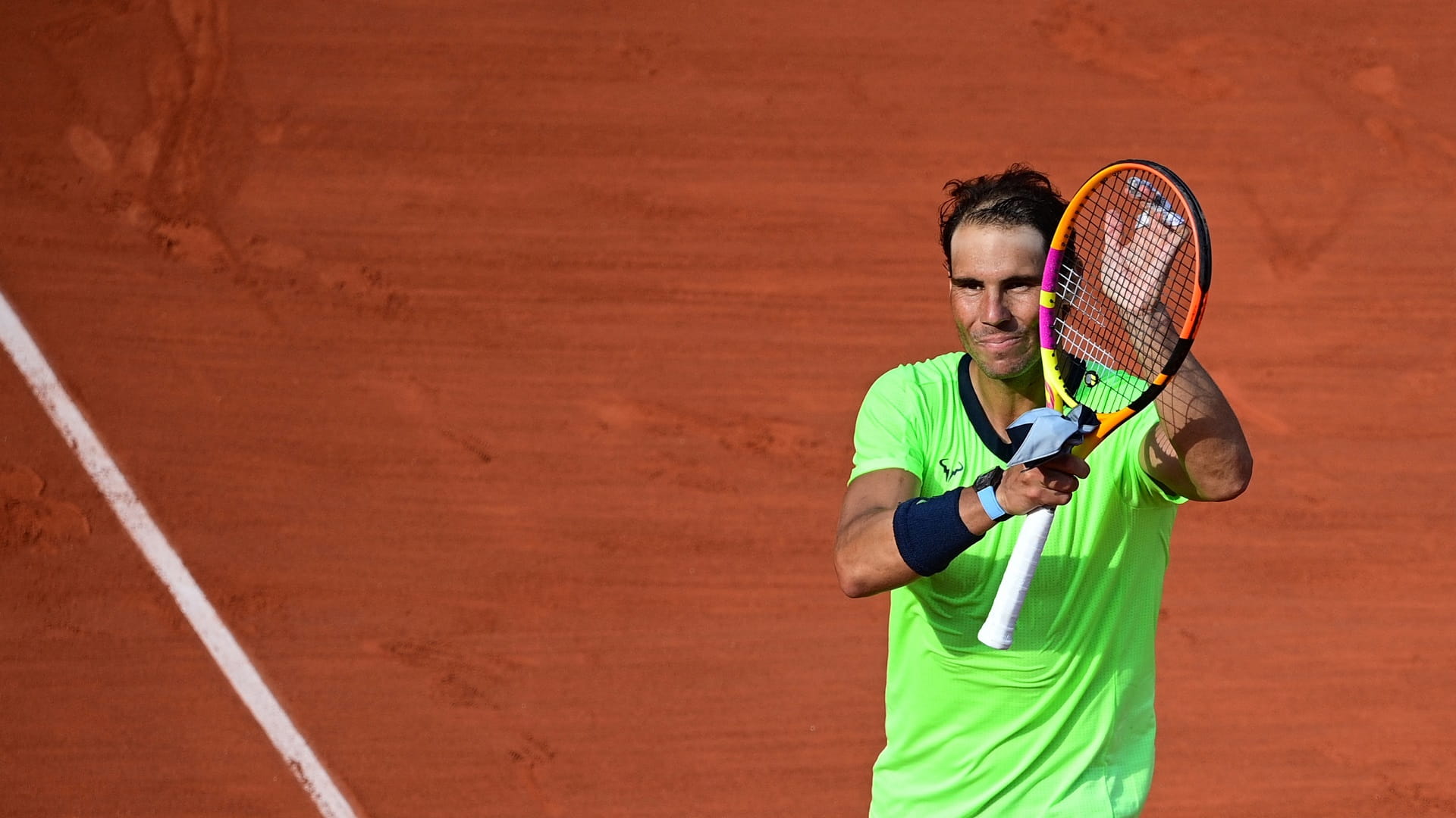 صورة بعنوان: الإسباني رافاييل نادال يبلغ نصف نهائي بطولة فرنسا المفتوحة للتنس 