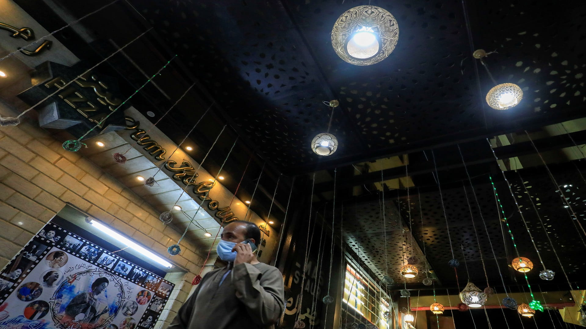 صورة بعنوان: مصر تضيف للحصيلة 765‭‬حالة إصابة جديدة بفيروس كورونا و34 وفاة 