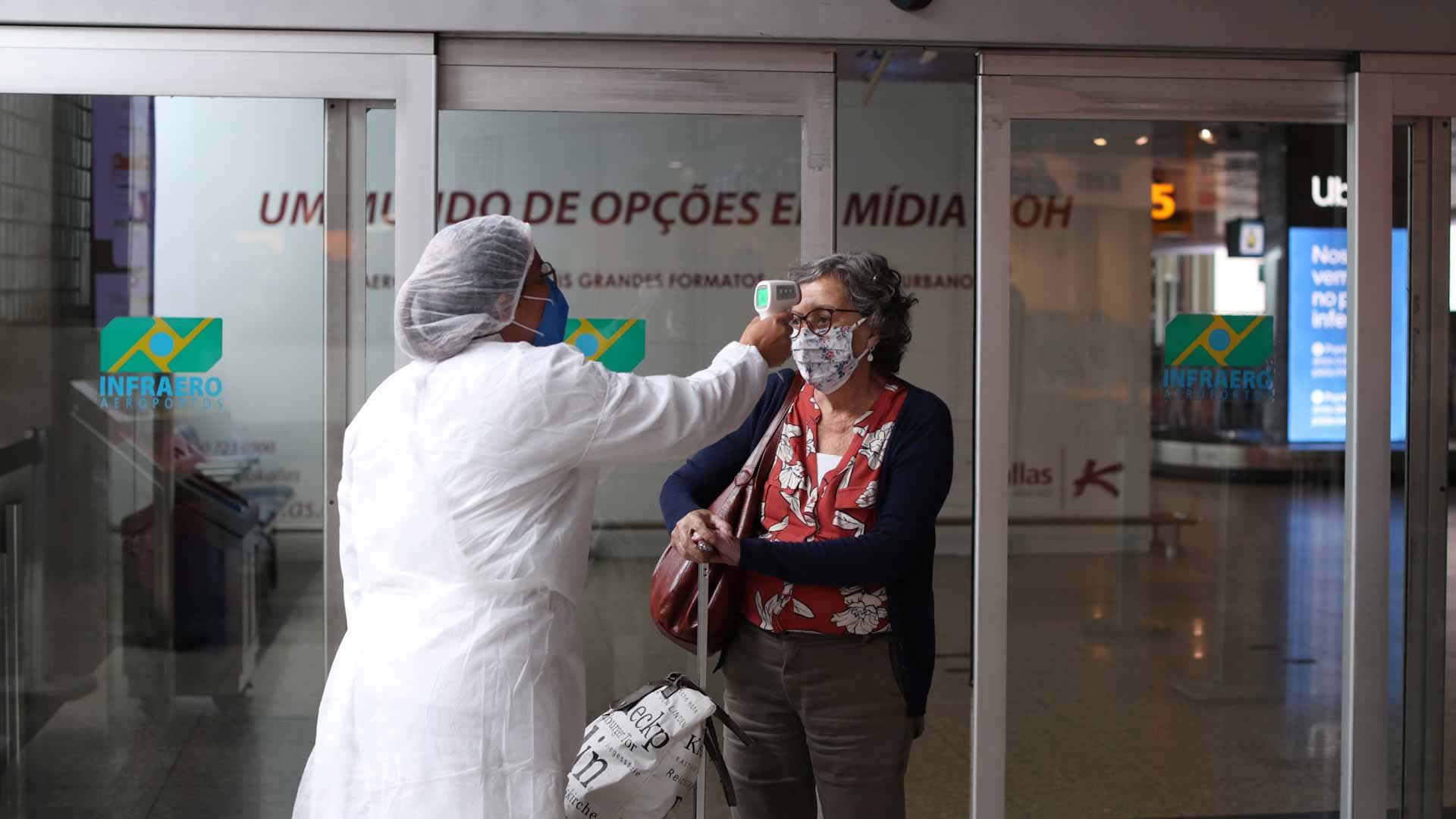 صورة بعنوان: البرازيل تسجل 79277 إصابة جديدة بكورونا و2001 وفاة 