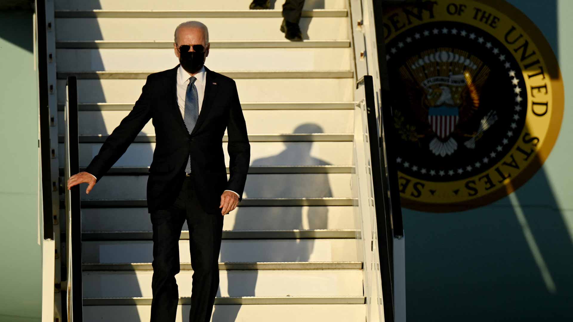 Image for the title: Biden arrives in Brussels for NATO, EU summits 