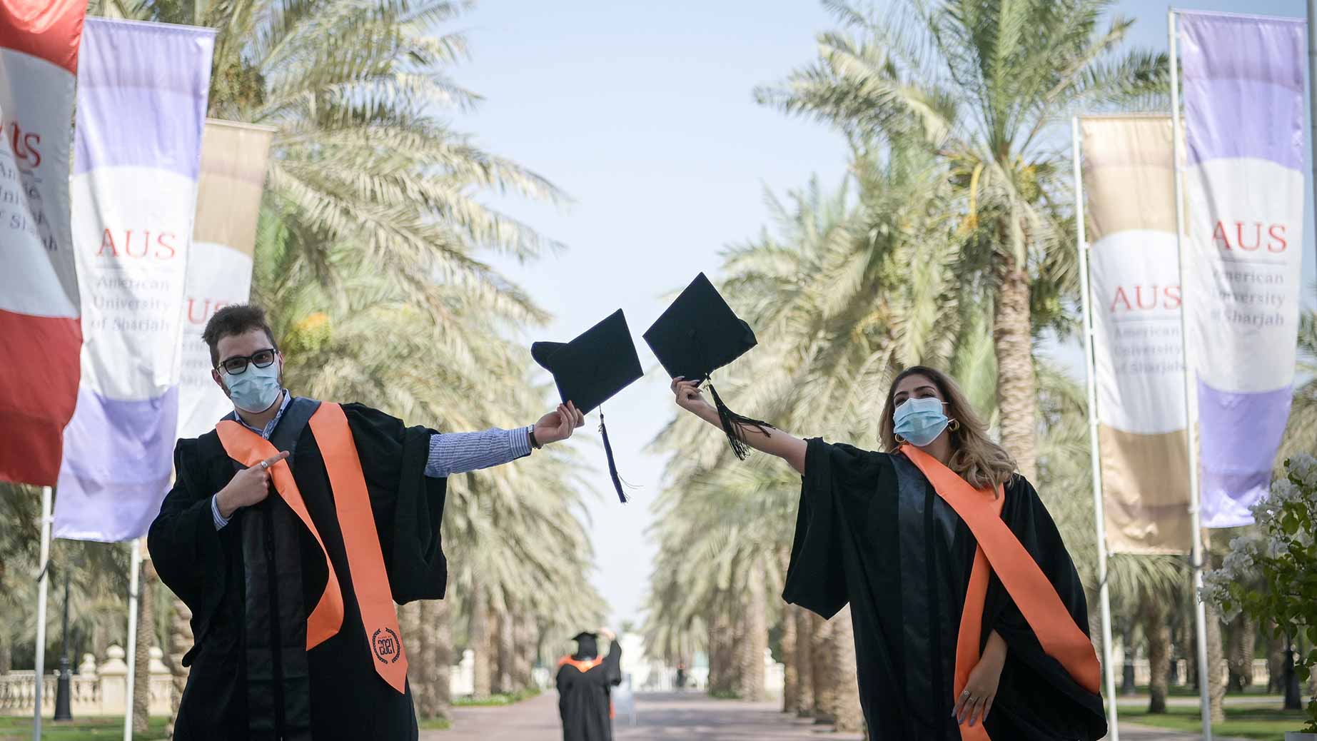 صورة بعنوان: أميركية الشارقة" تحتفي "افتراضياً" بخريجي دفعة ربيع 2021 