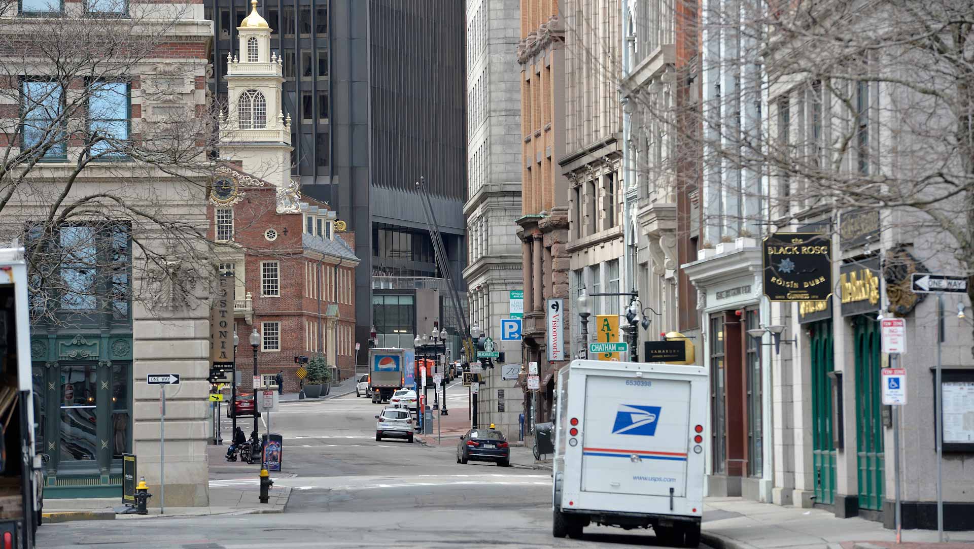 Image for the title: US COVID19 deaths cross painful 600,000 as country reopens 