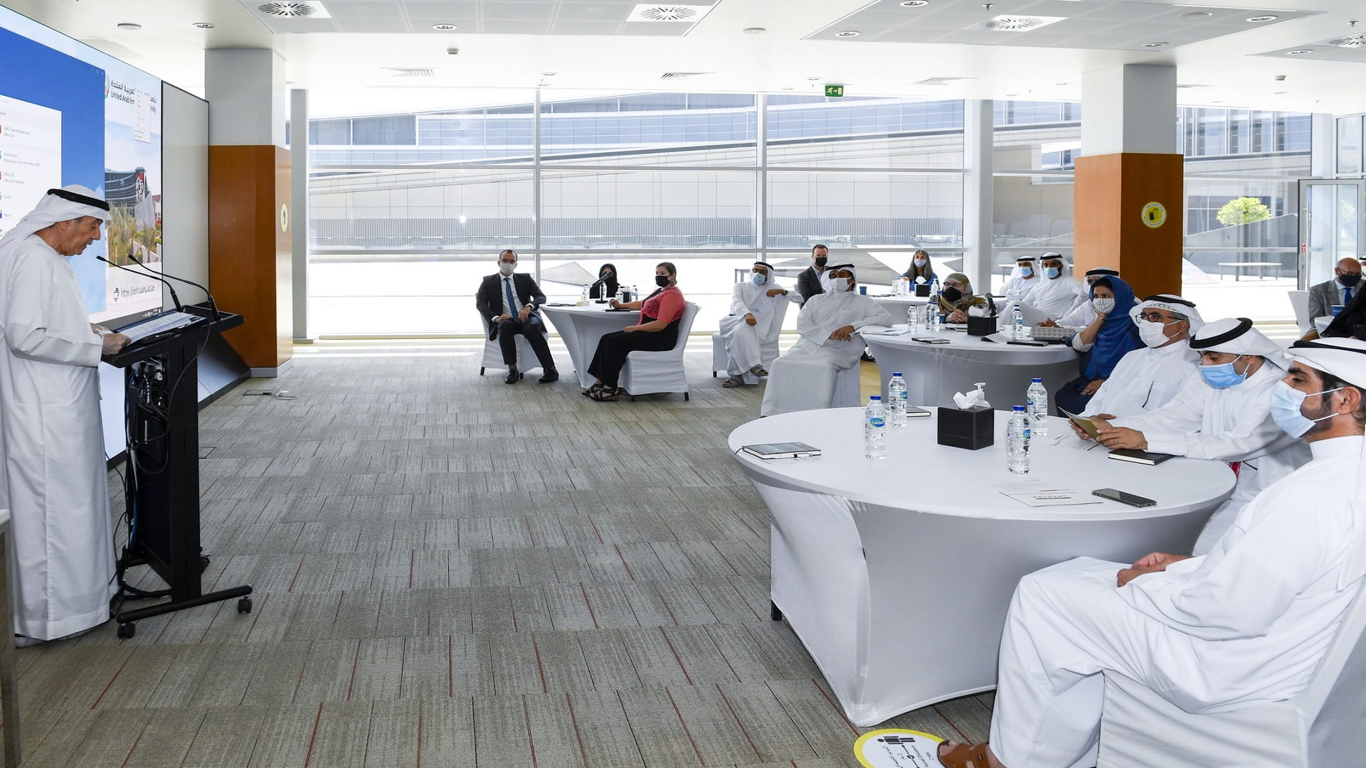 صورة بعنوان: زكي نسيبة يؤكد أهمية العمل الإبداعي لتطوير البرامج الأكاديمية 