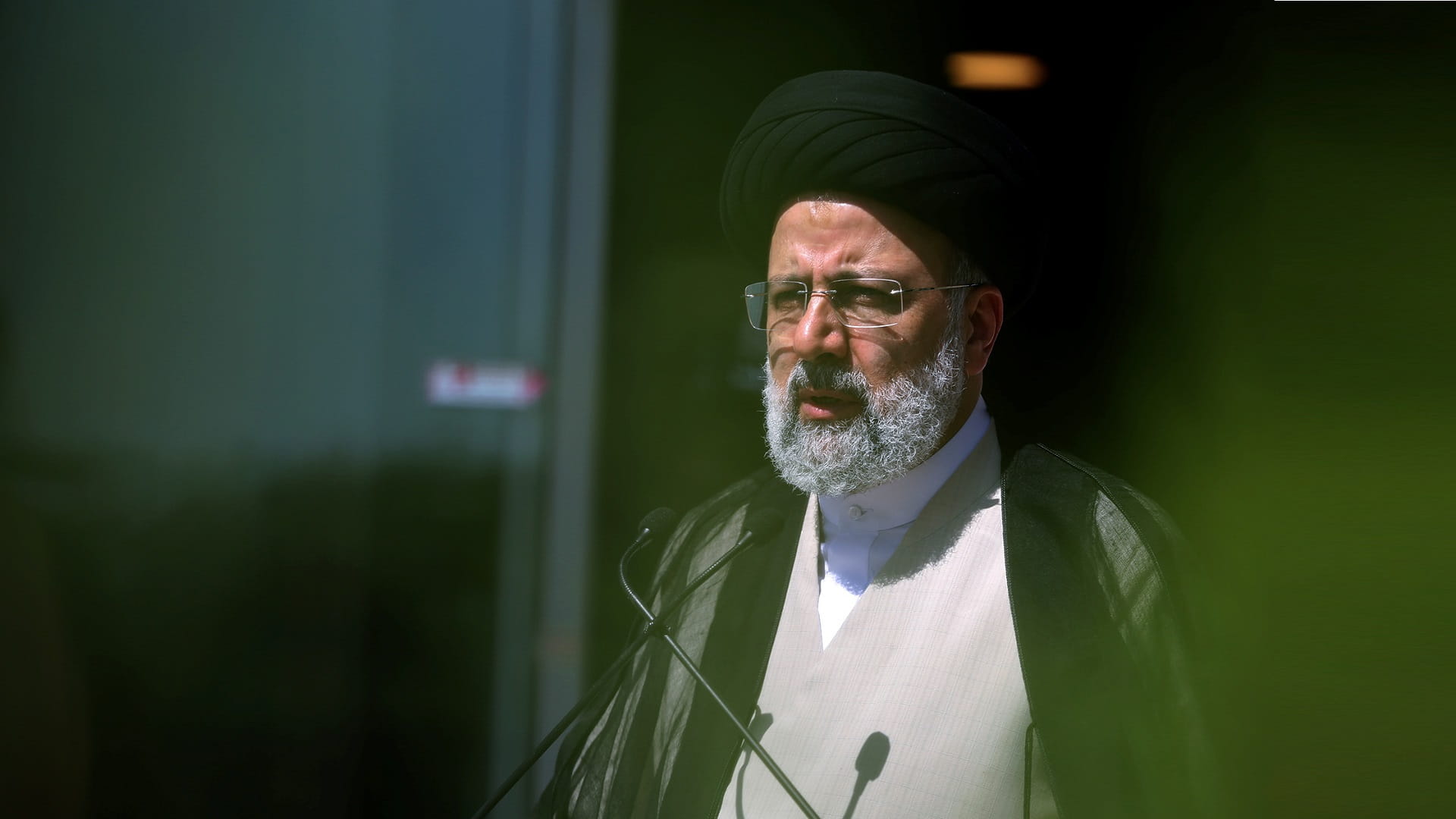 صورة بعنوان: القاضي إبراهيم رئيسي يفوز في الانتخابات الرئاسية الإيرانية 