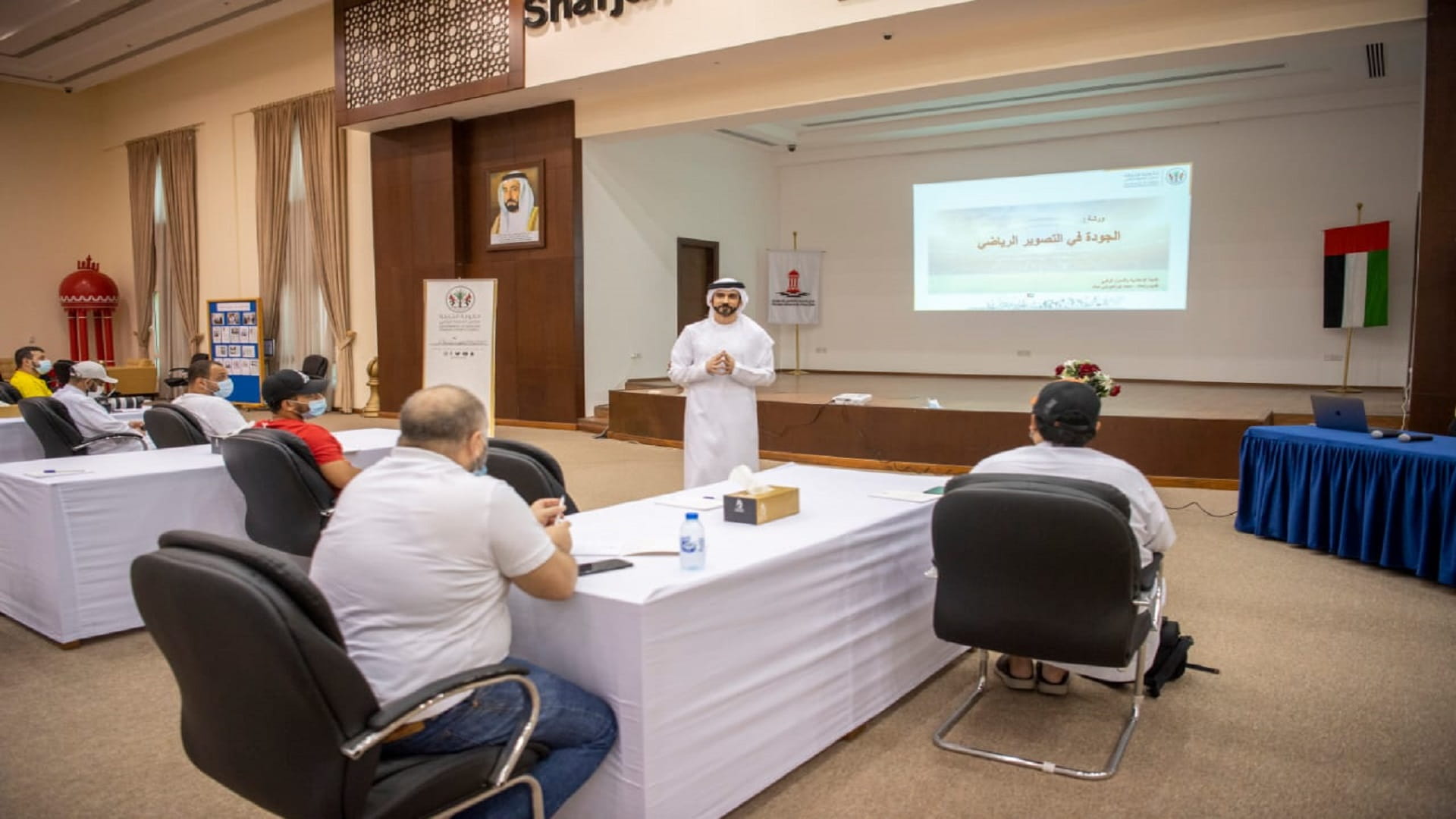 صورة بعنوان: "الشارقة الرياضي" ينظم ورشة بعنوان "الجودة في التصوير" 