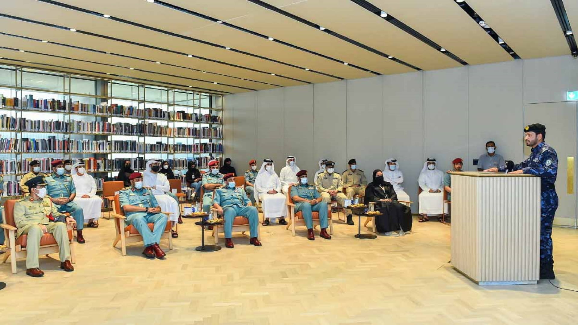 صورة بعنوان: اللواء الشامسي يكرم الموهوبين من منتسبي شرطة الشارقة 