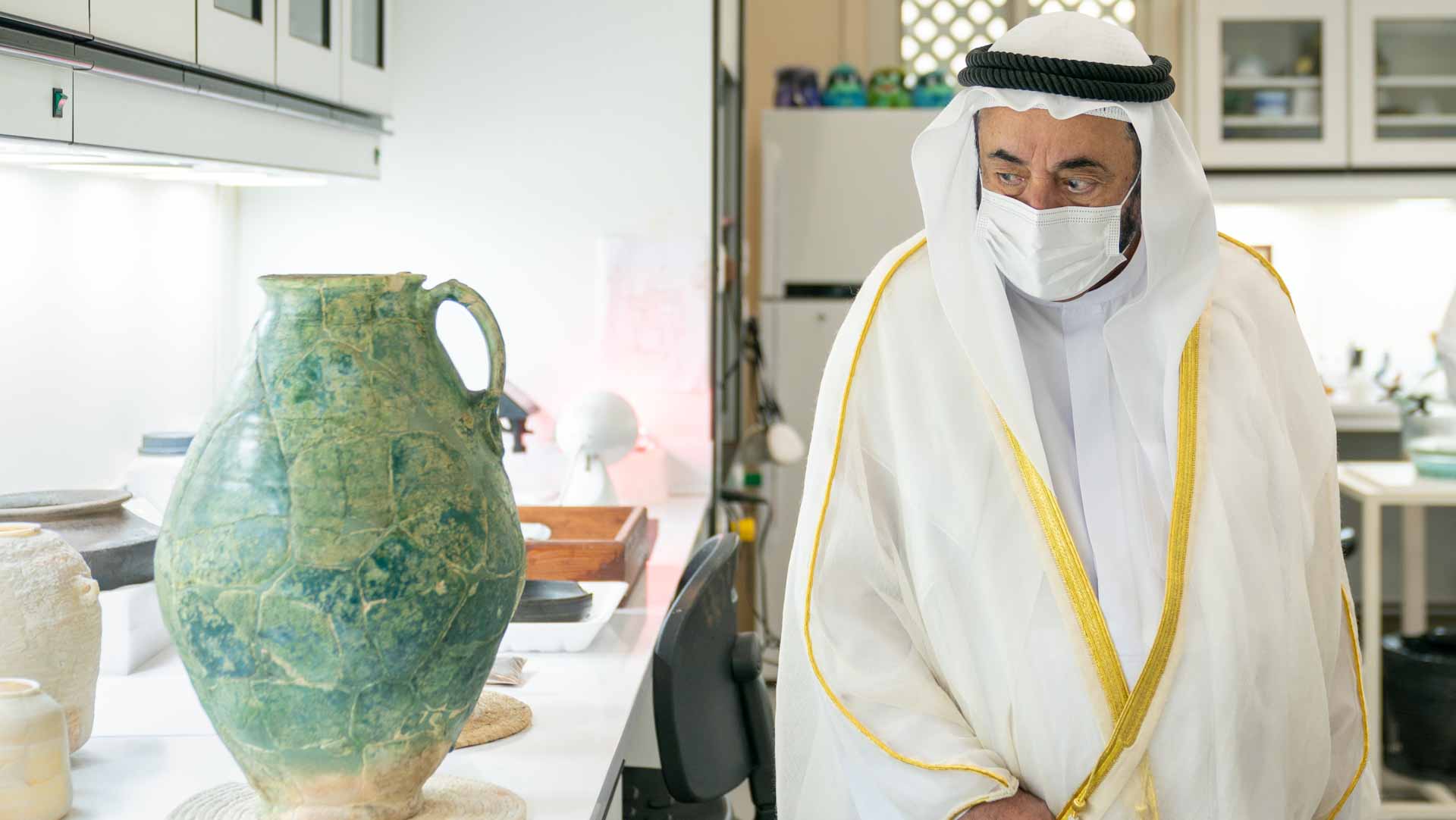 Image for the title: Sharjah Ruler reviews archaeological treasure found in Mleiha 