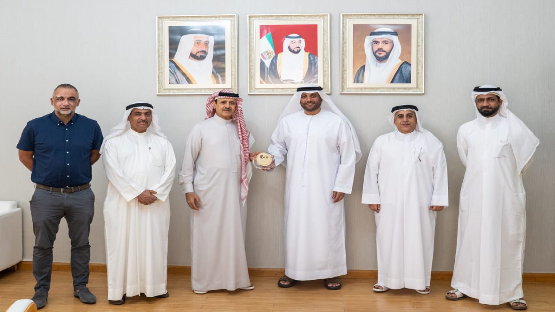 Image for the title: SSC-UAE Basketball Association discuss cooperation 
