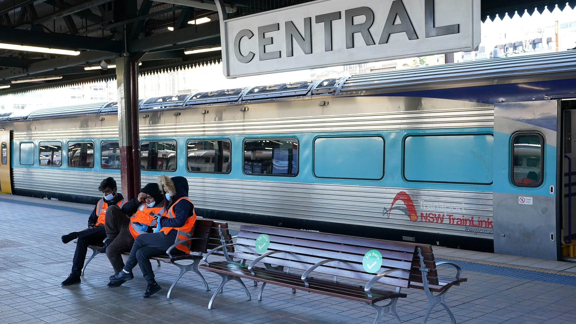 صورة بعنوان: لاحتواء كورونا.. سيدني الأسترالية تفرض عزلاً عاماً لمدة أسبوعين 