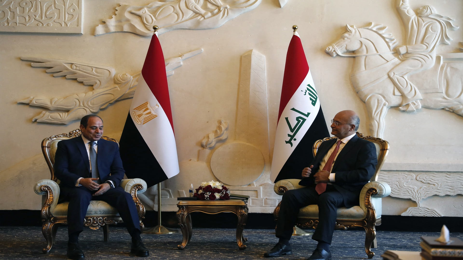 صورة بعنوان: السيسي أول رئيس مصري يزور بغداد منذ عام 1990 