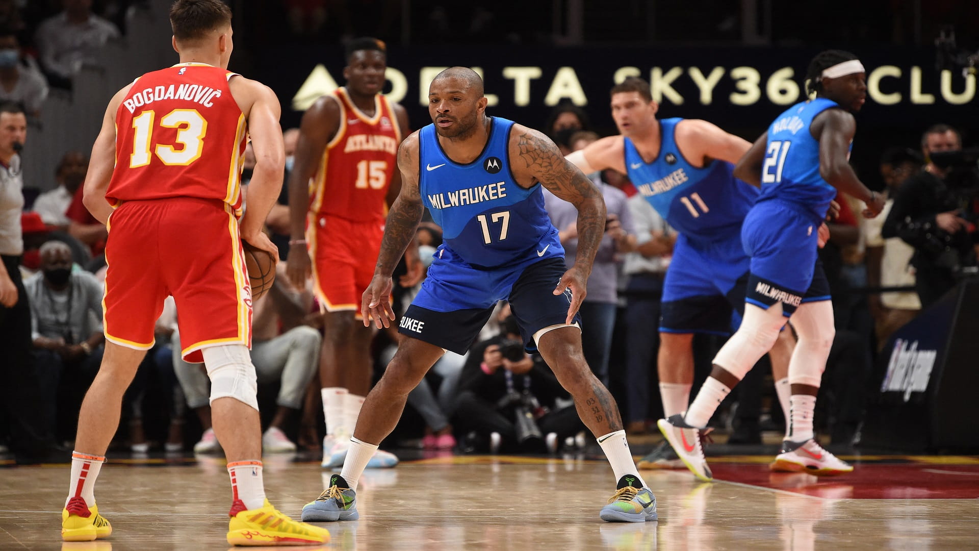 صورة بعنوان: ميلووكي باكس يتقدم على أتلانتا هوكس بنهائي الشرقية في الـNBA 