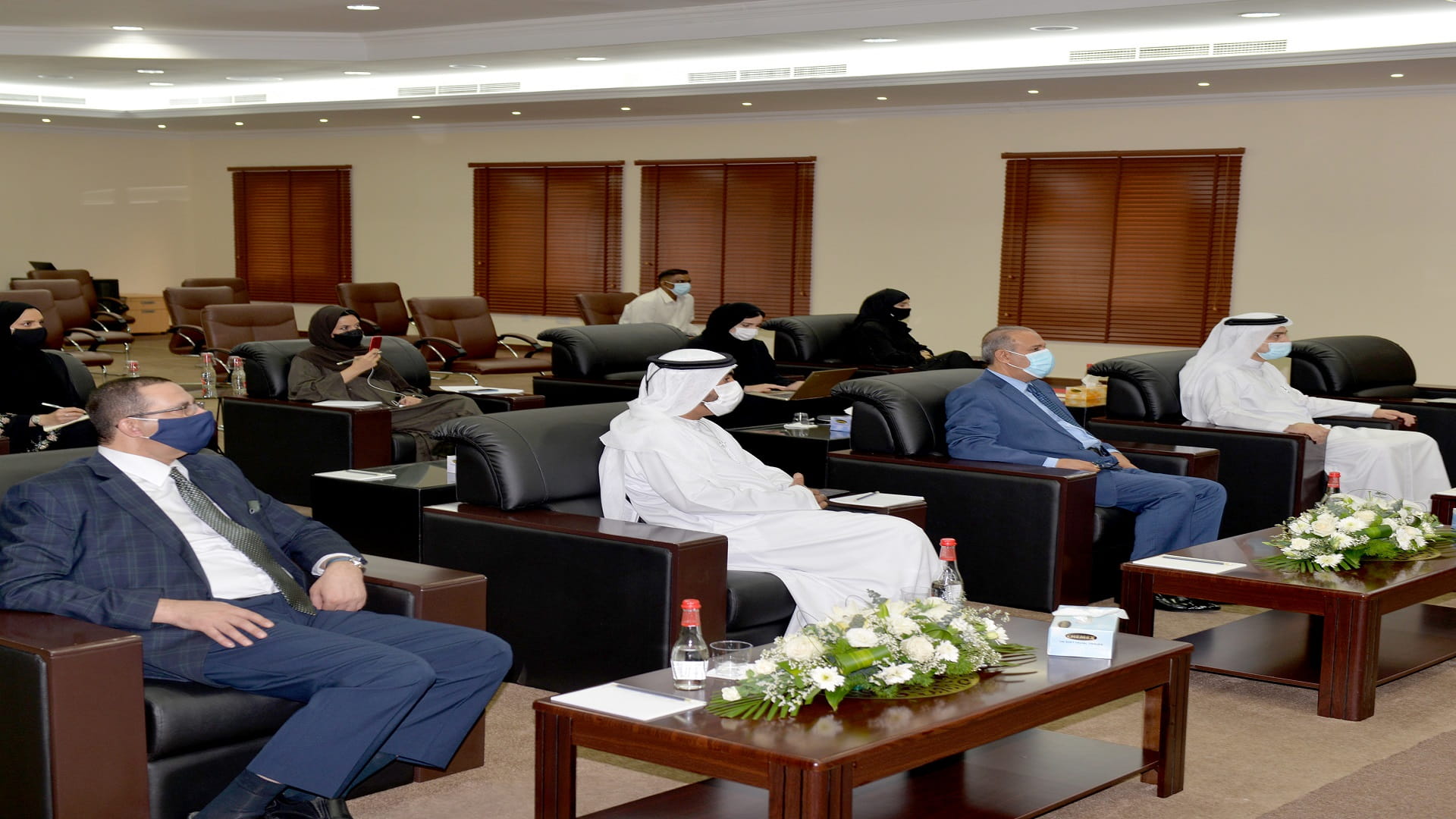 صورة بعنوان: أفرع جامعة الشارقة تُناقش نتائج مؤشرات أداء خطتها الاستراتيجية 