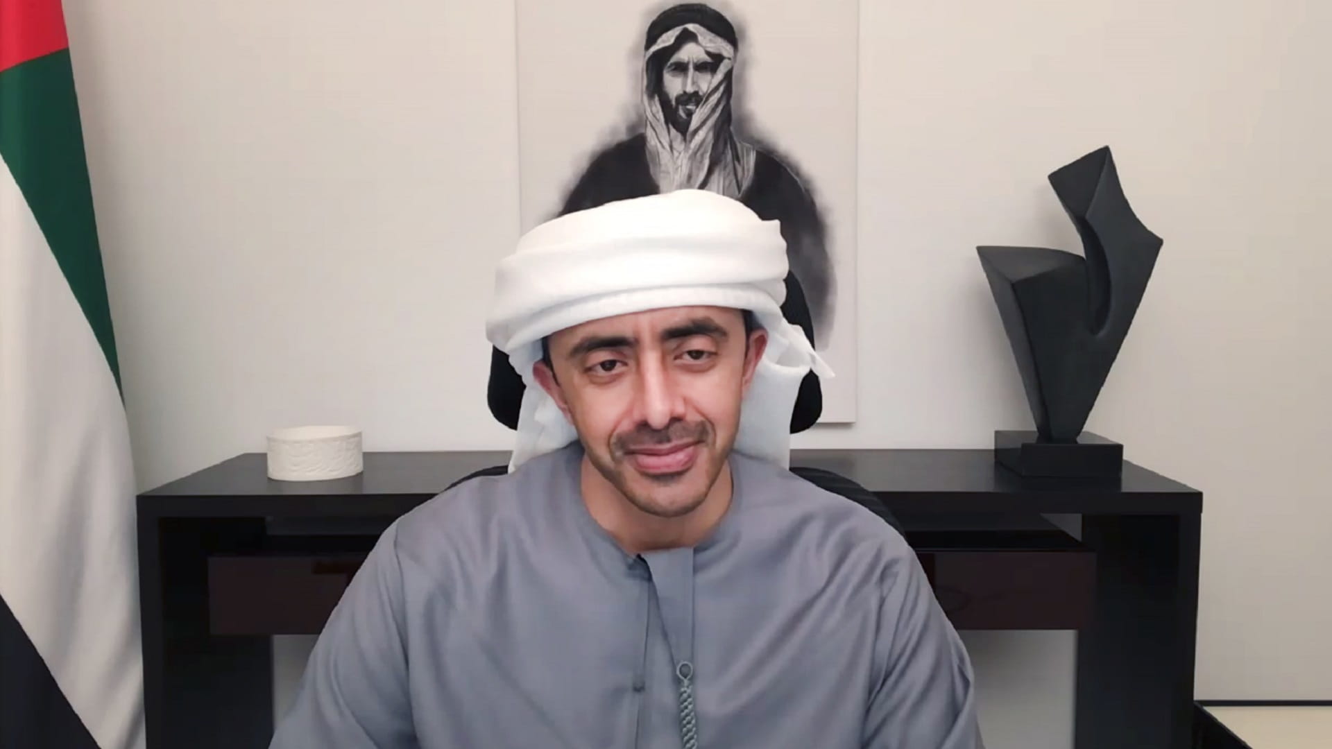 صورة بعنوان: عبد الله بن زايد يترأس اجتماع مجلس التعليم والموارد البشرية  