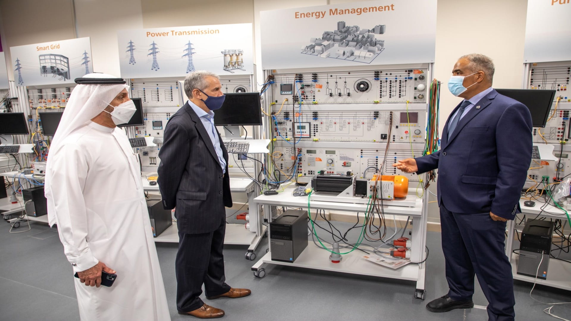 Image for the title: US Consul General in Dubai visits Dubai Silicon Oasis 