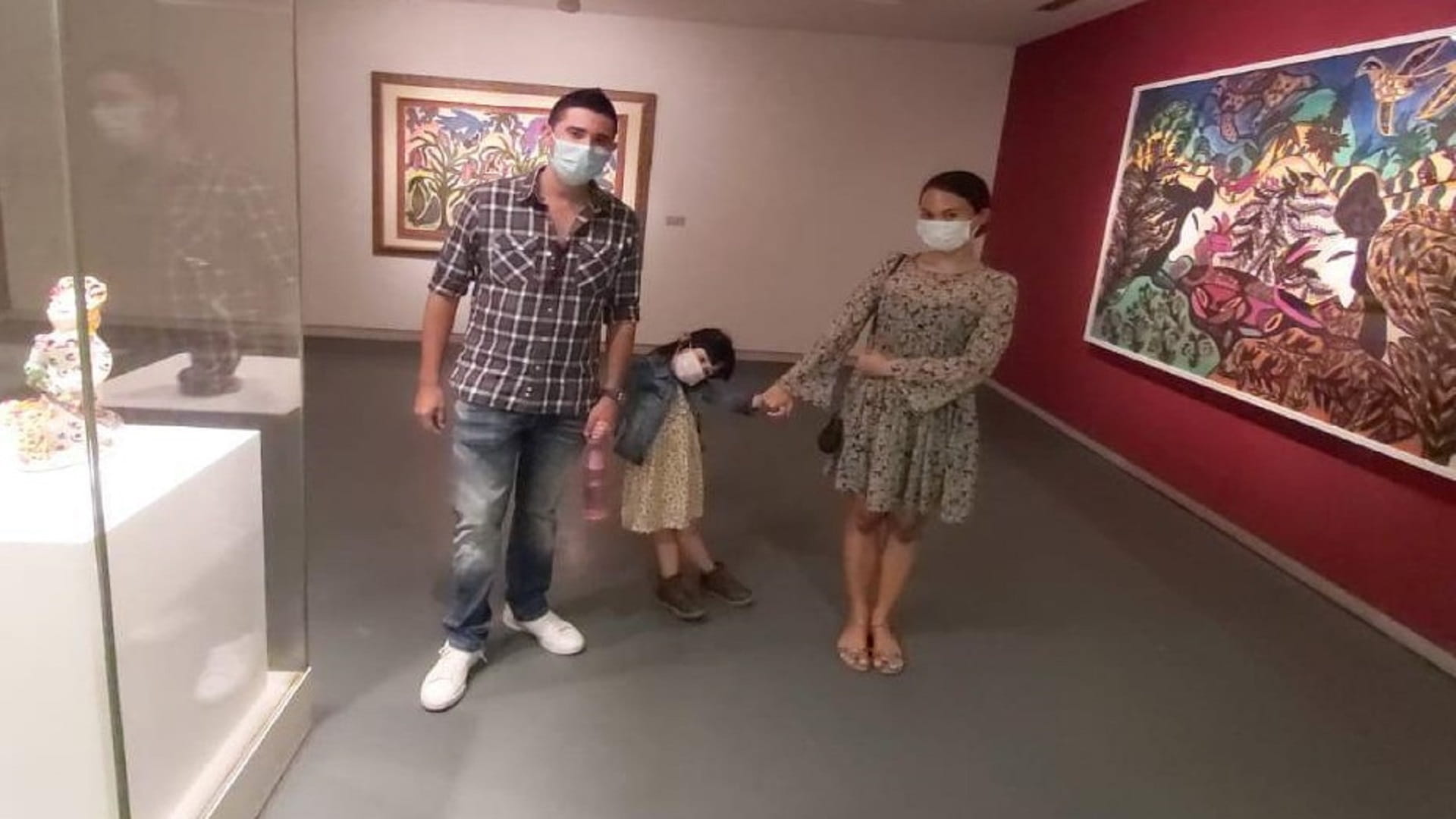 Image for the title: Visitors discover the secrets of happiness through Sharjah museums 