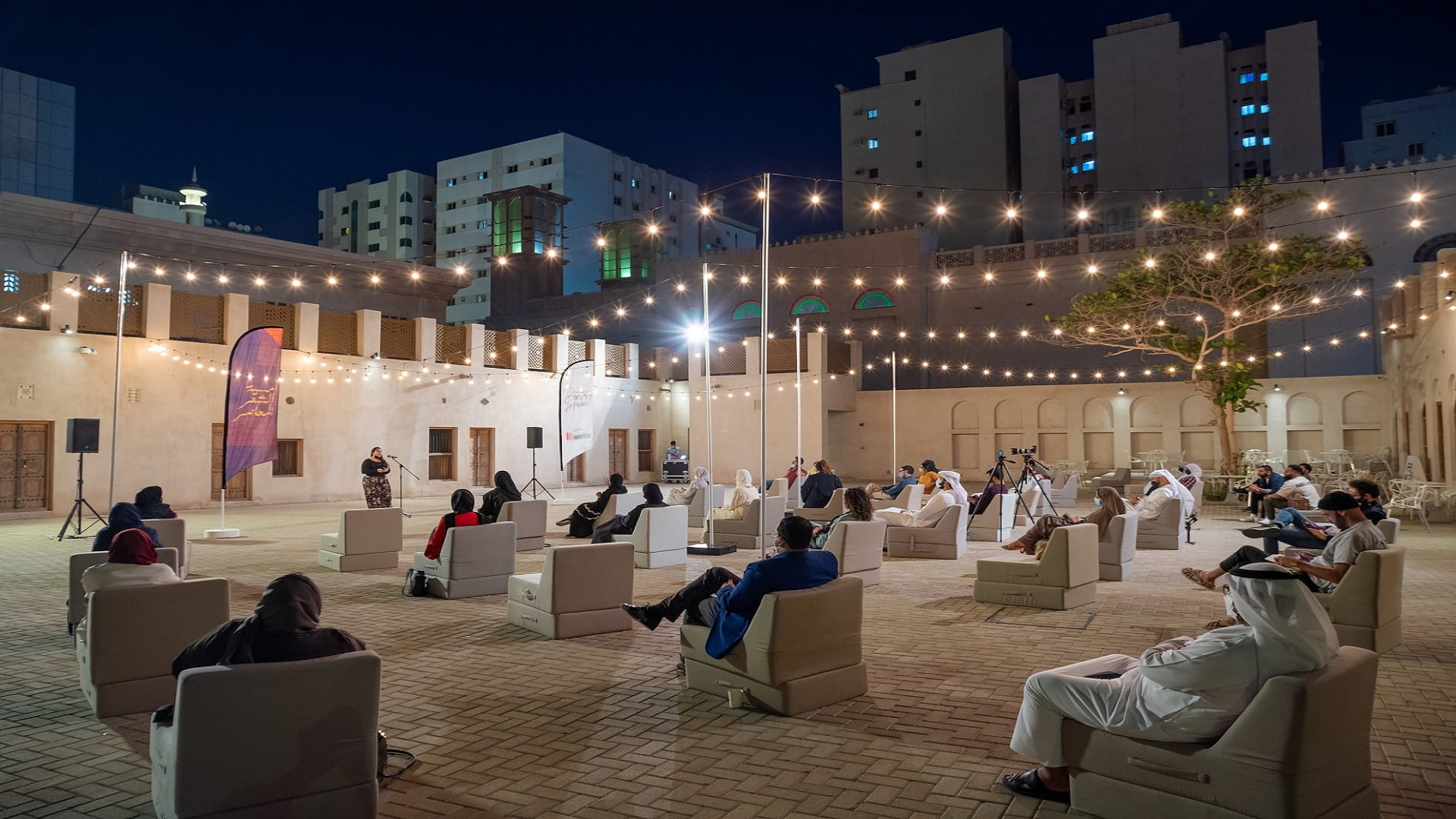 Image for the title: UAE’s artists unleash their creative side at Poetry Slam 