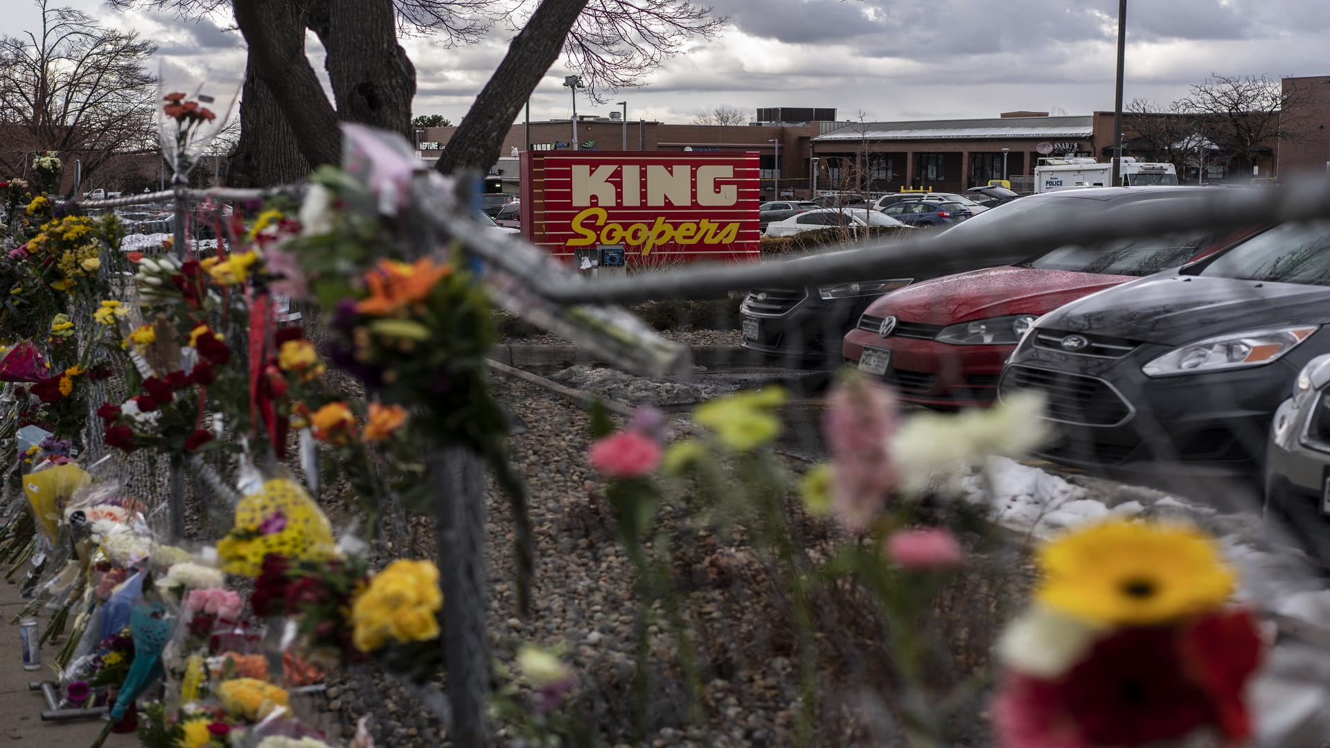 Image for the title: Colorado shooting rampage investigation yet to uncover motive 