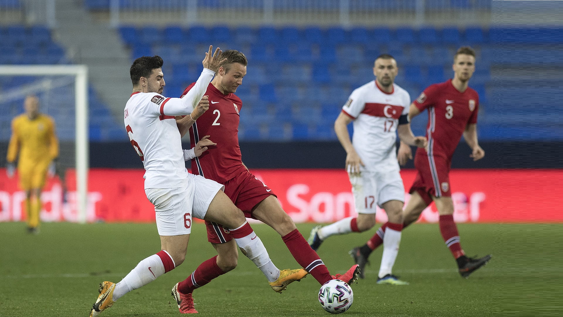 صورة بعنوان: منتخب تركيا يعتلي صدارة مجموعته في تصفيات المونديال 